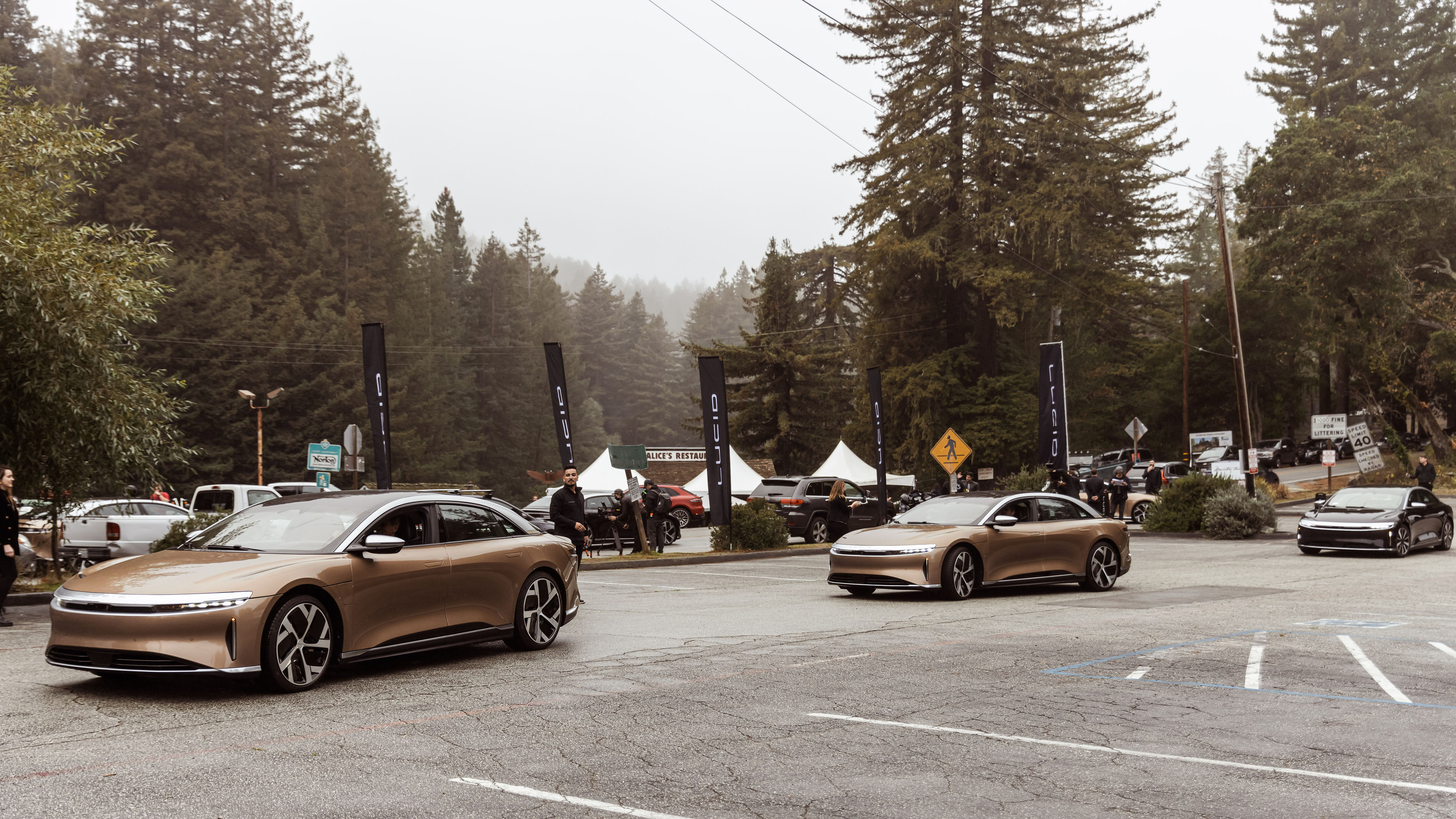 Lucid Makes The Very First Customer Deliveries Of The All-Electric Air