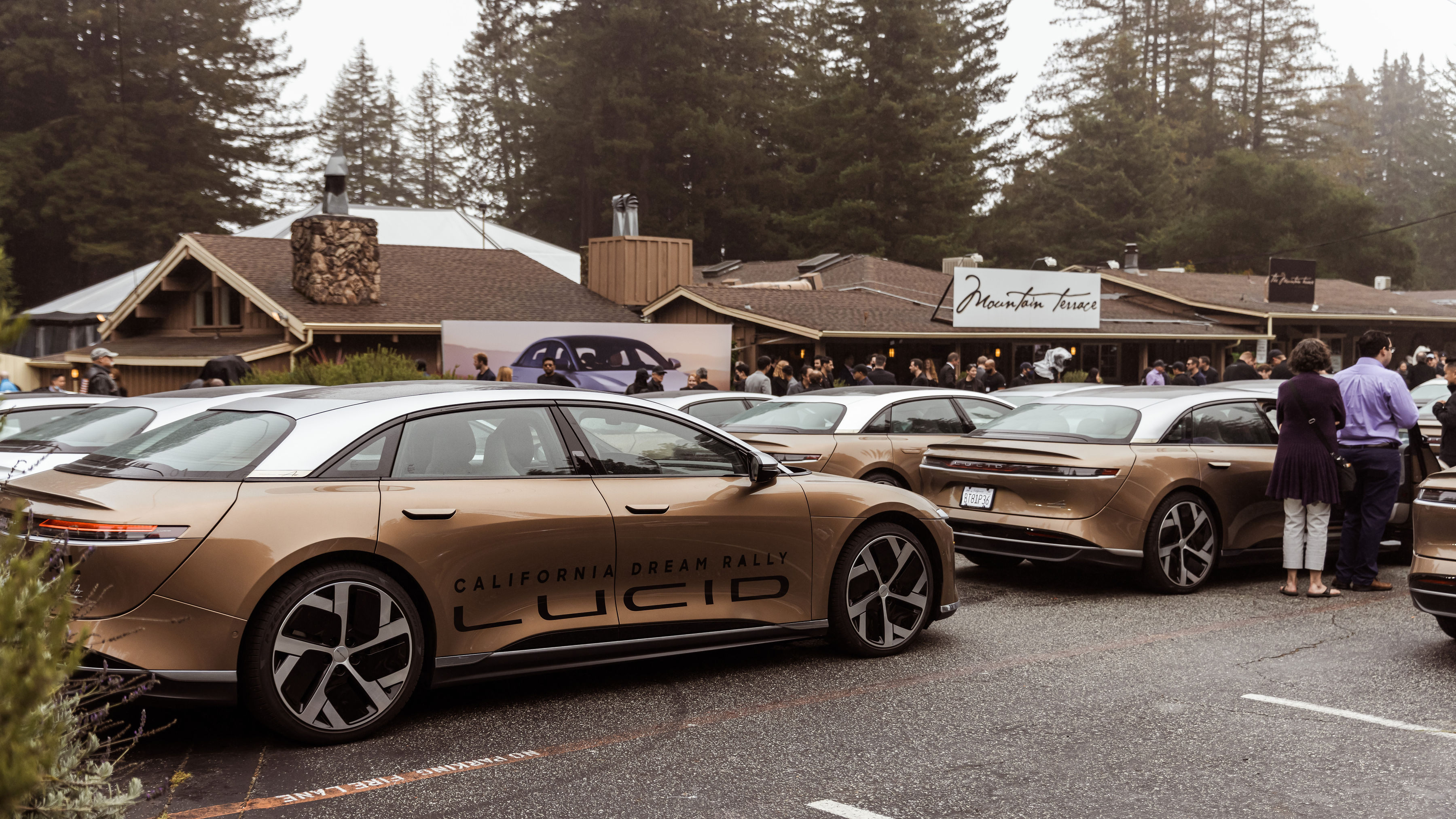 Lucid Makes The Very First Customer Deliveries Of The All-Electric Air