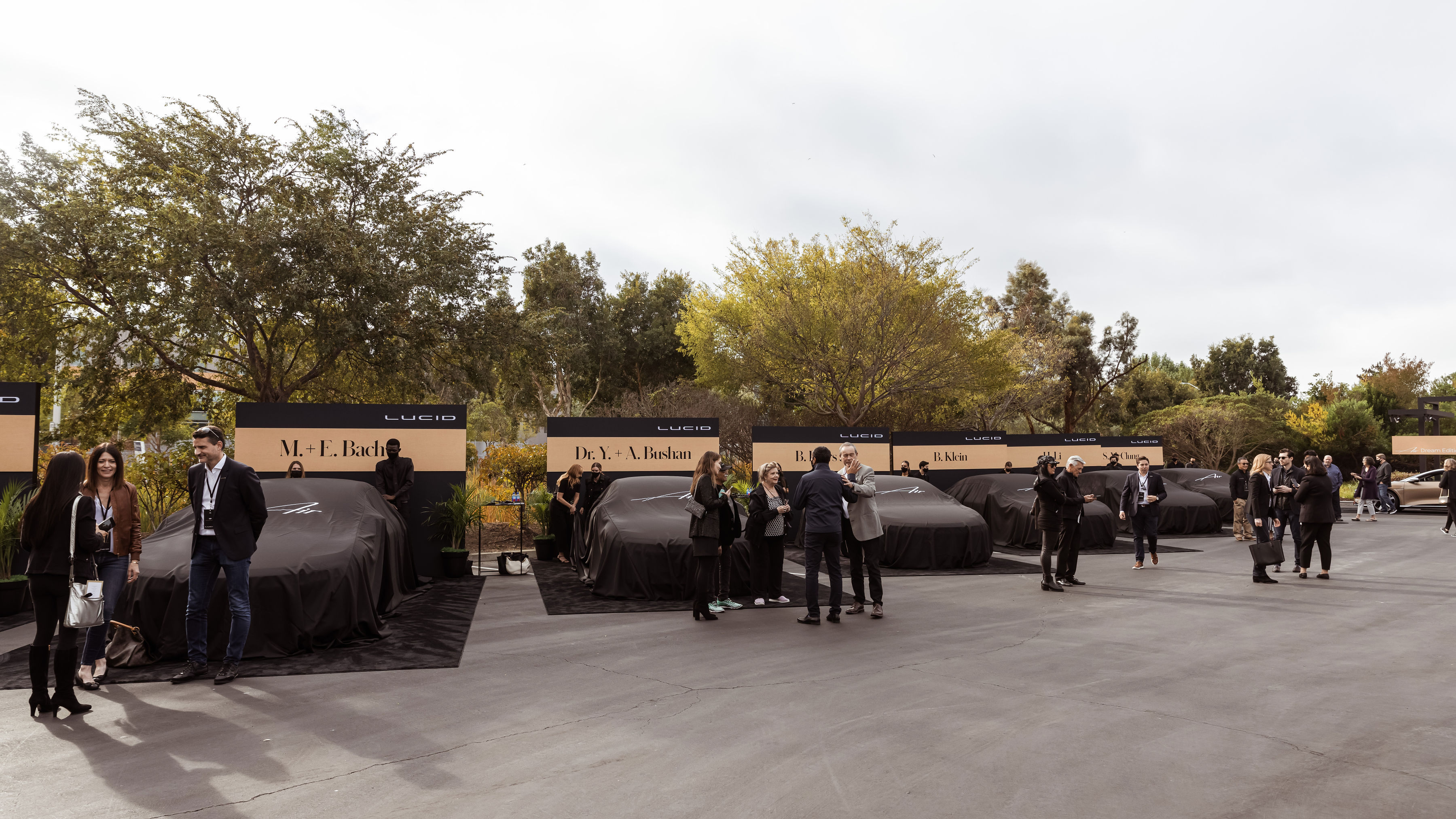 Lucid Makes The Very First Customer Deliveries Of The All-Electric Air