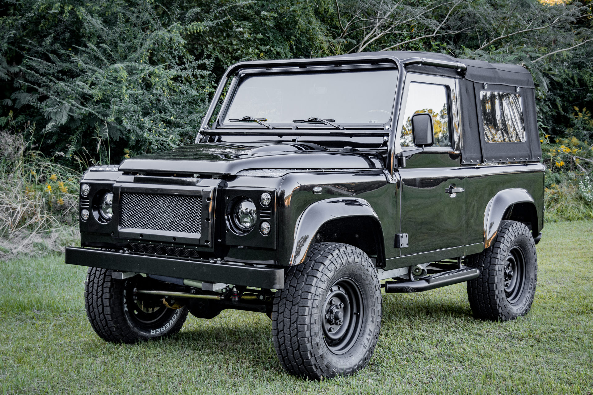 Osprey’s Latest Land Rover Defender Soft Top LS3 V8 Is Fit For Weekend Adventures