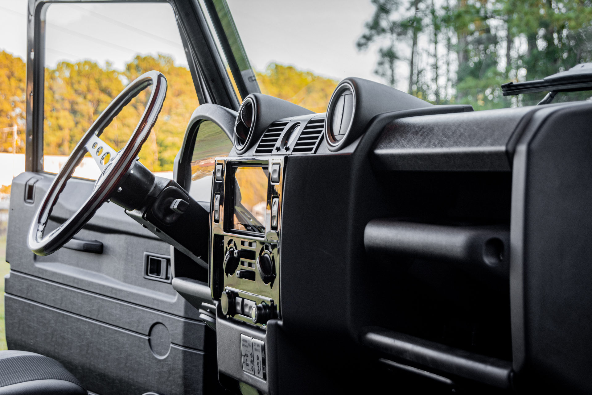 Osprey’s Latest Land Rover Defender Soft Top LS3 V8 Is Fit For Weekend Adventures