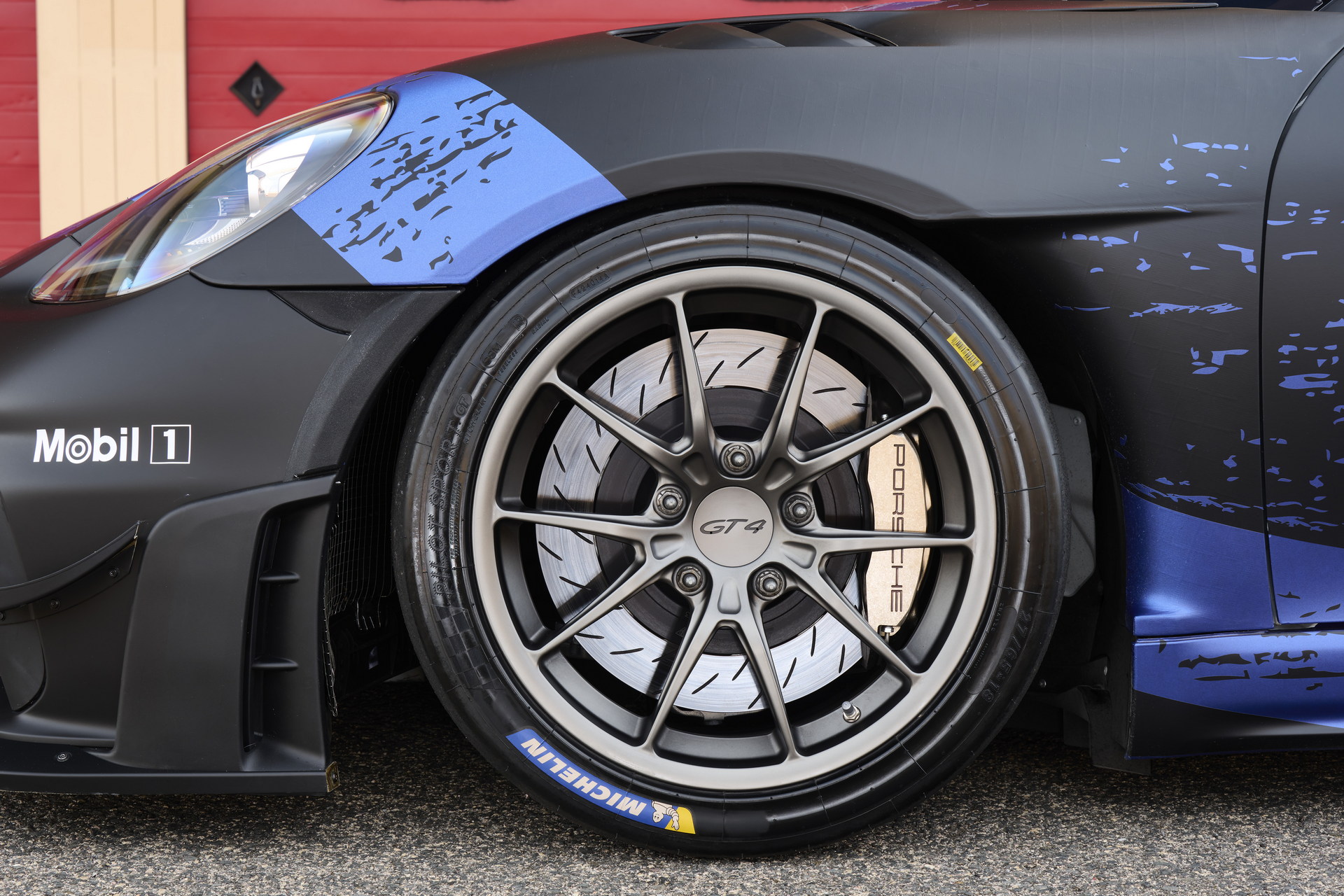 The 2022 Porsche 718 Cayman GT4 RS Clubsport Is A $229k Toy Reserved For The Track