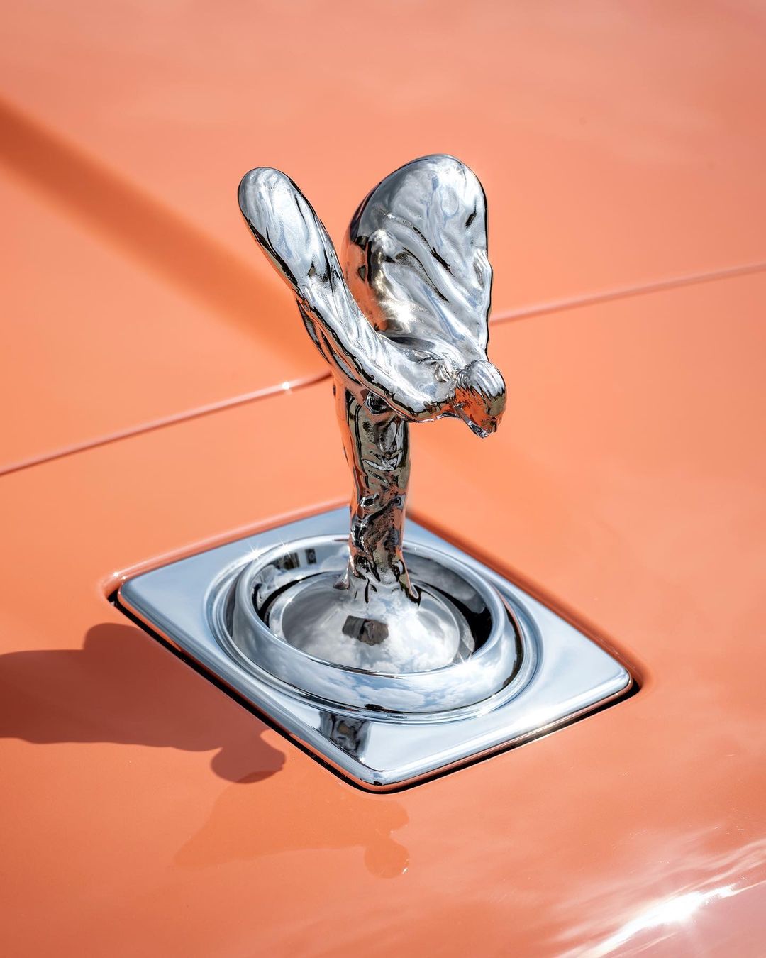 Does This Rolls-Royce Cullinan In Dusty Coral Pique Your Interest?