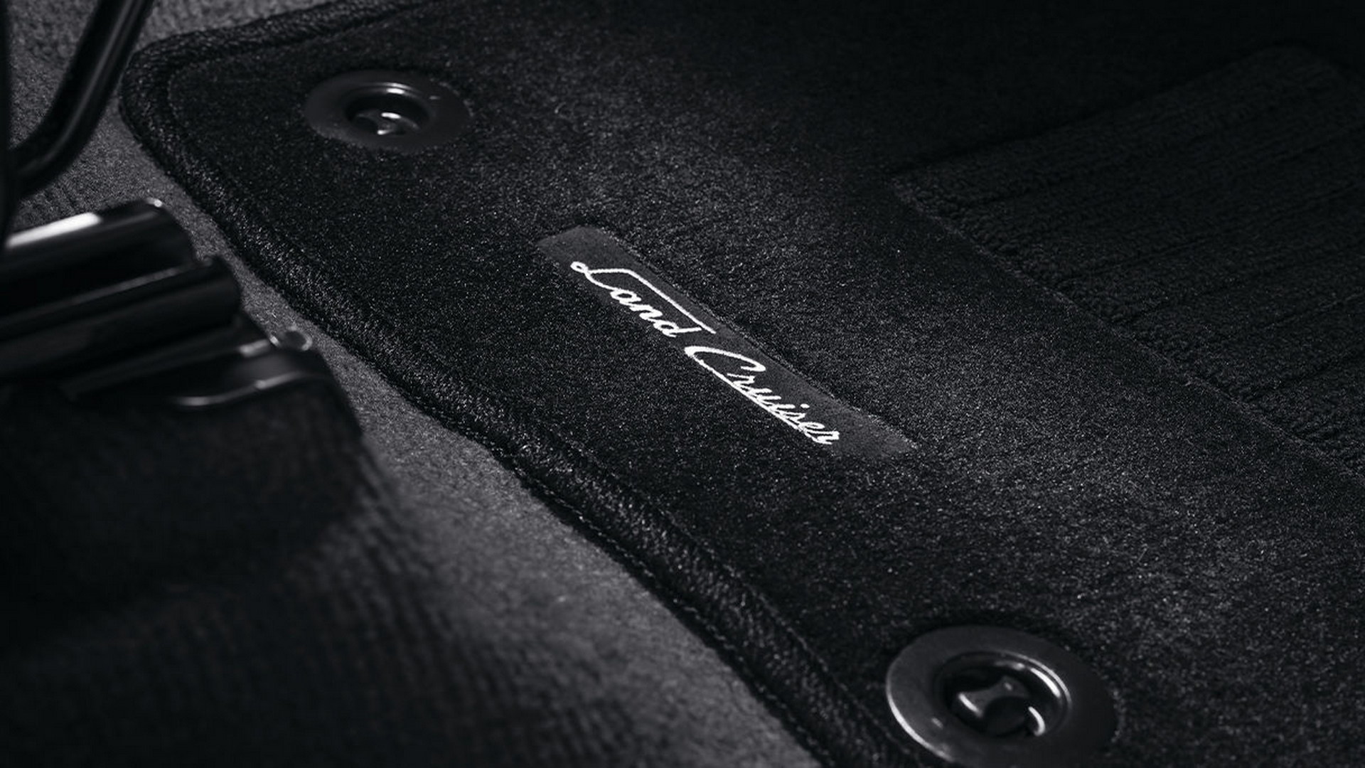 Toyota Land Cruiser 70 Series Gains 70th Anniversary Edition Pickups In South Africa