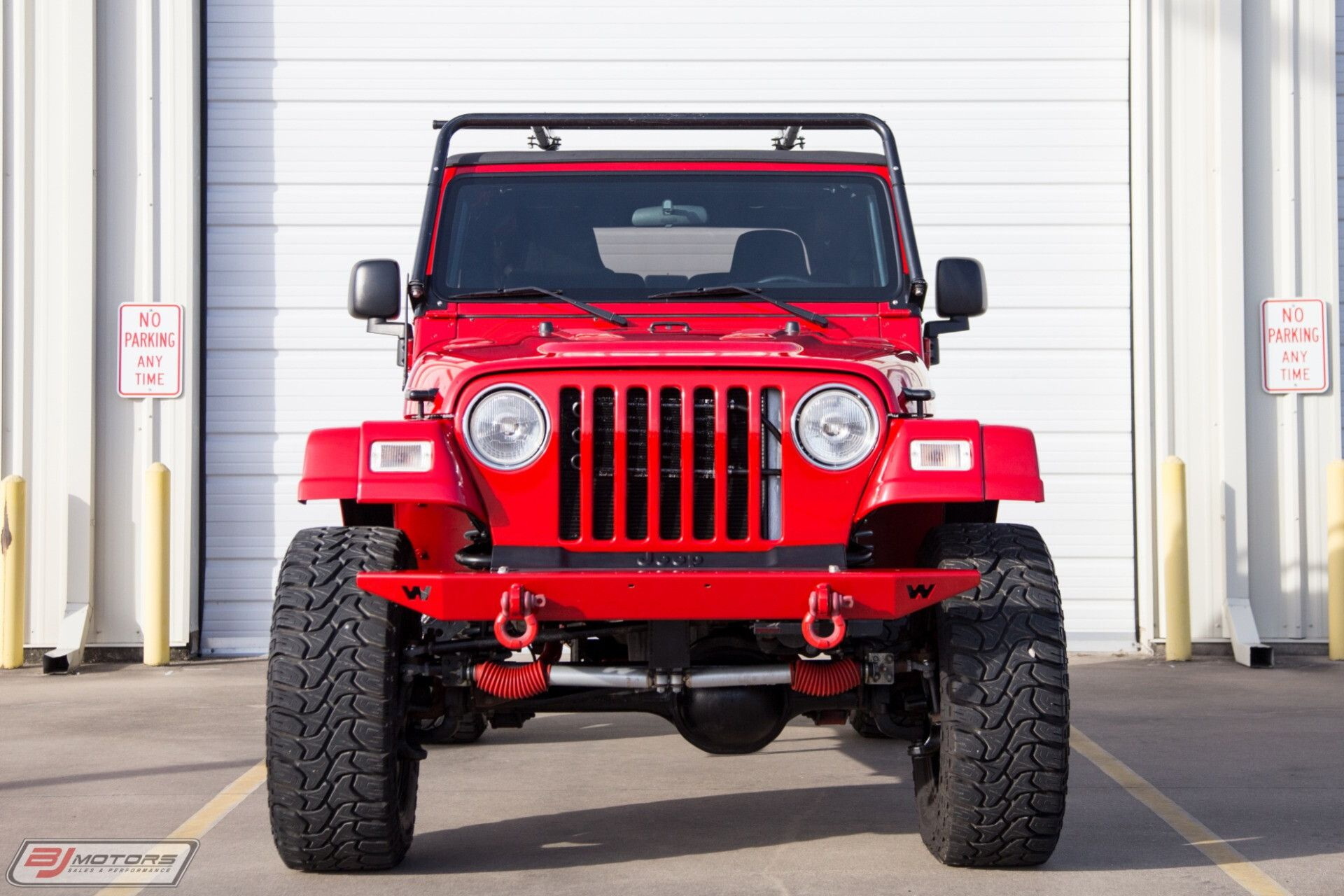 Forget The RAM SRT-10, Someone Made A Jeep Wrangler SRT-10 With A Viper’s V10