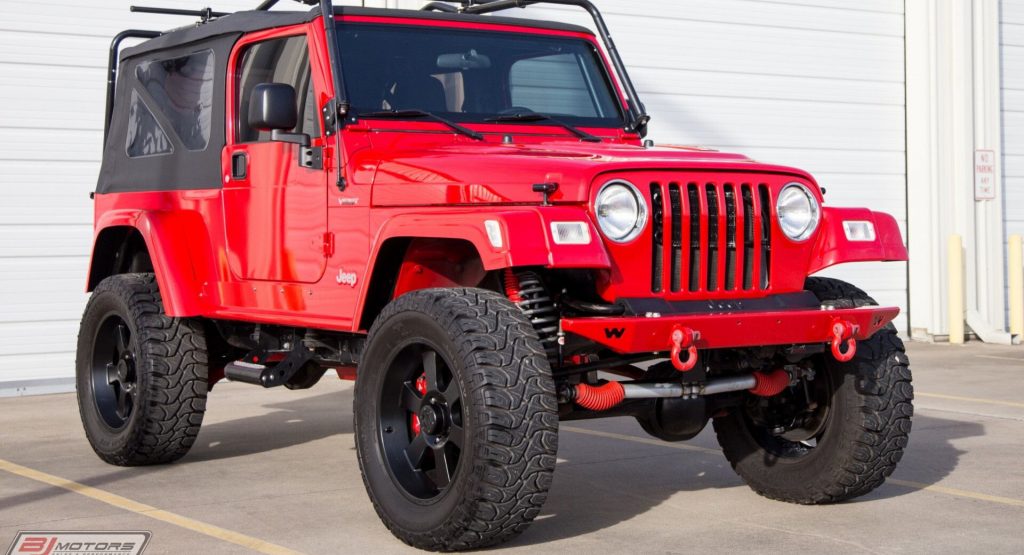  Forget The RAM SRT-10, Someone Made A Jeep Wrangler SRT-10 With A Viper’s V10