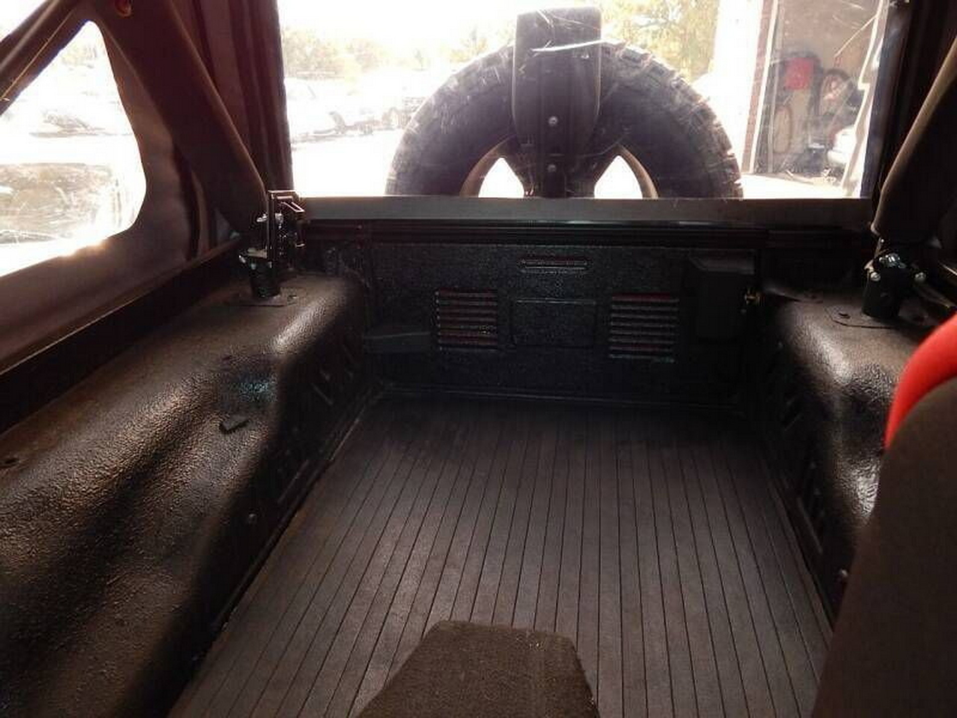 Forget The RAM SRT-10, Someone Made A Jeep Wrangler SRT-10 With A Viper’s V10