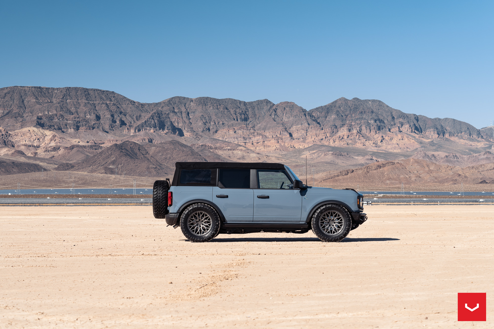 World’s First Ford Bronco With An Air Suspension Can Do Both High And Low