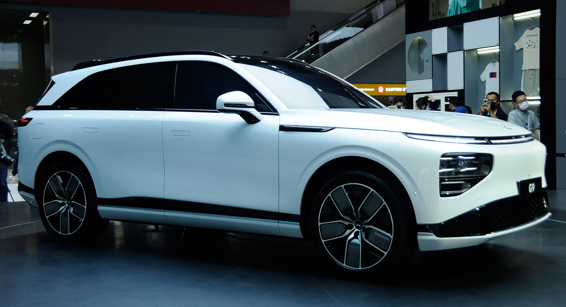 XPeng Unveils Flagship G9 Electric Crossover, Will Be Offered In