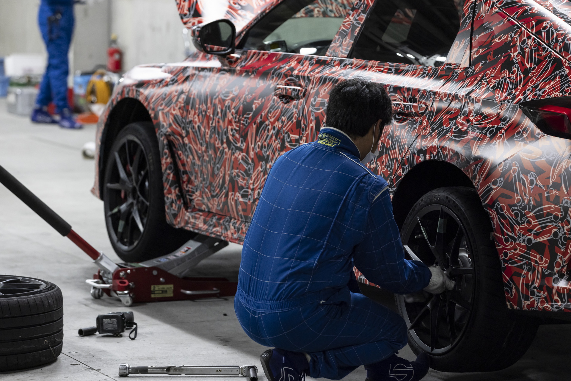 Honda Gives Us A Behind-The-Scenes Look At New Civic Type R Testing At Suzuka