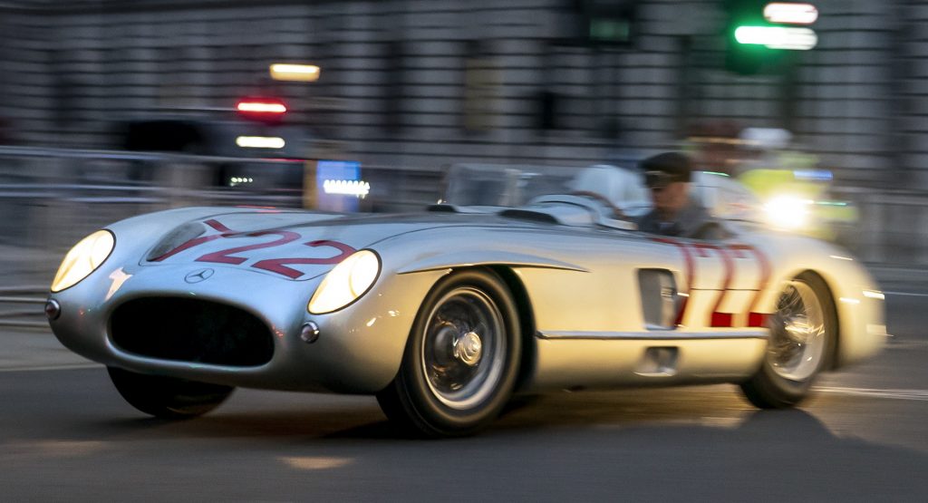 Mercedes Takes Stirling Moss’ 300 SLR For One Last Drive Before Parking It In Its Museum