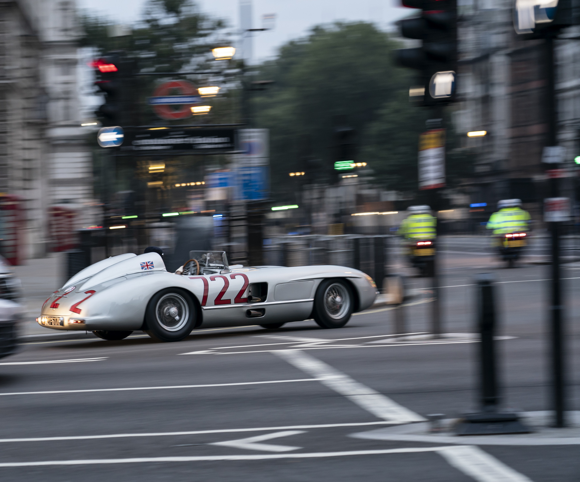 Mercedes Takes Stirling Moss’ 300 SLR For One Last Drive Before Parking It In Its Museum