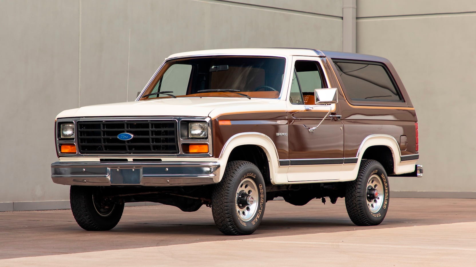 This 3,500 Mile 1982 Ford Bronco Could Sell For Twice As Much As The New Model