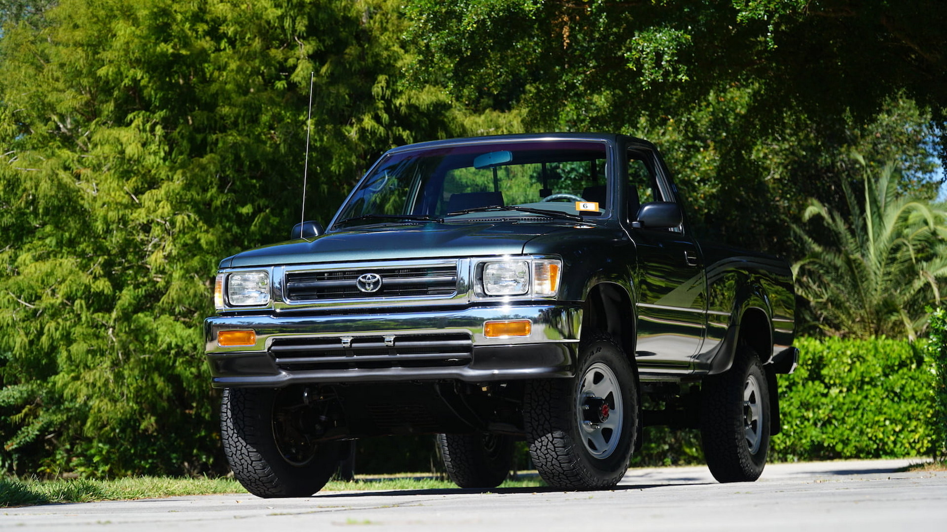 Amazing 1993 Toyota Pickup Barn Find With 93 Miles Could Fetch Some Serious Money