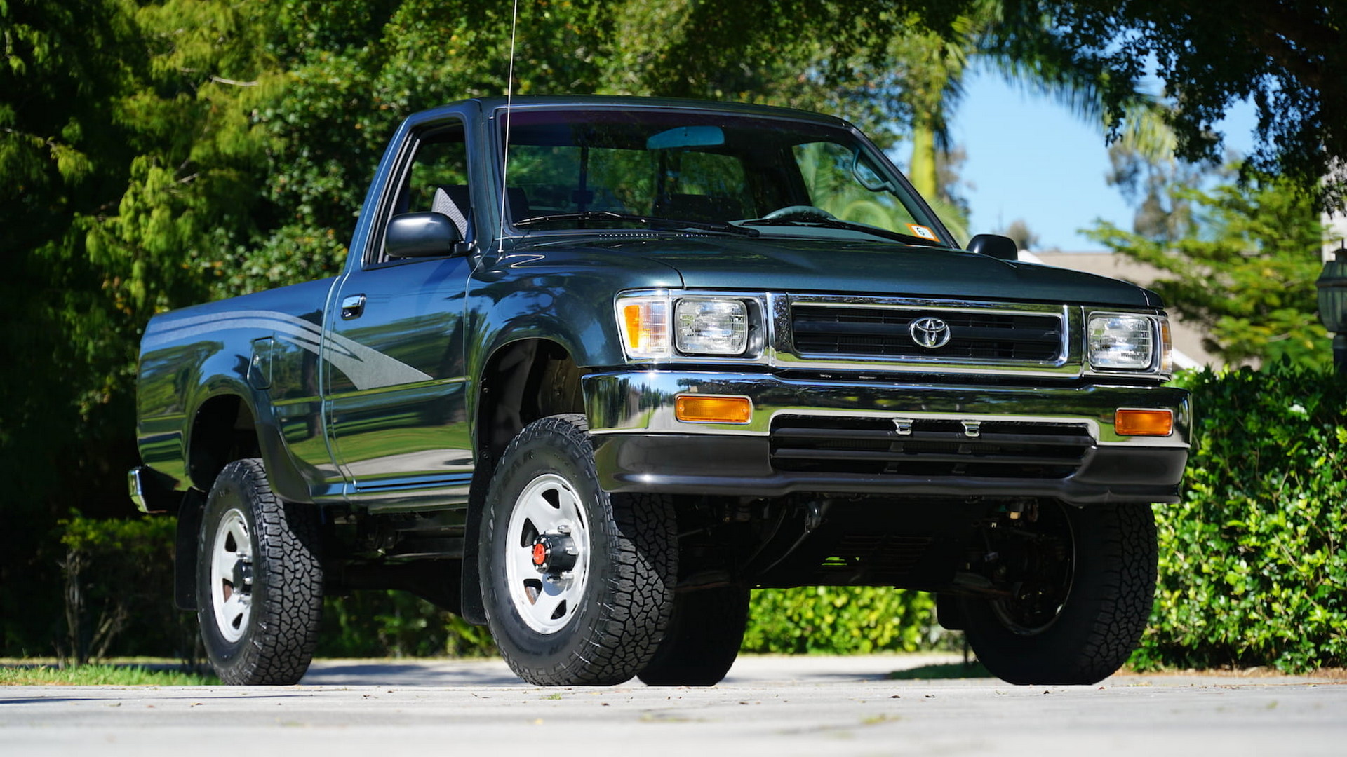 Amazing 1993 Toyota Pickup Barn Find With 93 Miles Could Fetch Some Serious Money