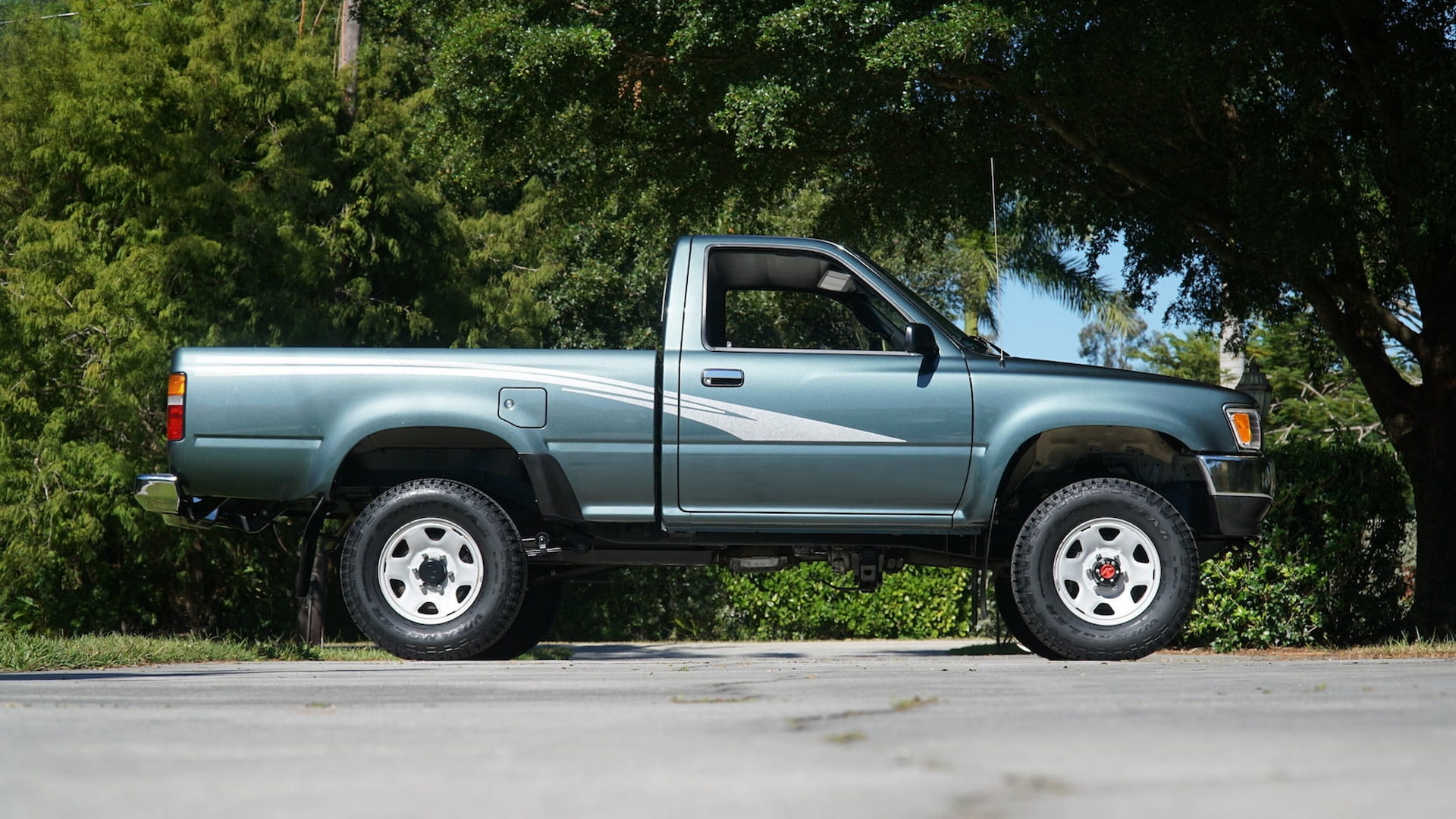 Amazing 1993 Toyota Pickup Barn Find With 93 Miles Could Fetch Some Serious Money