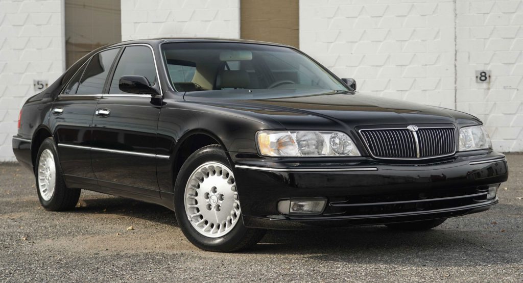  This 17k Mile Infiniti Q45 From 2000 Comes Complete With A Motorola Flip Phone