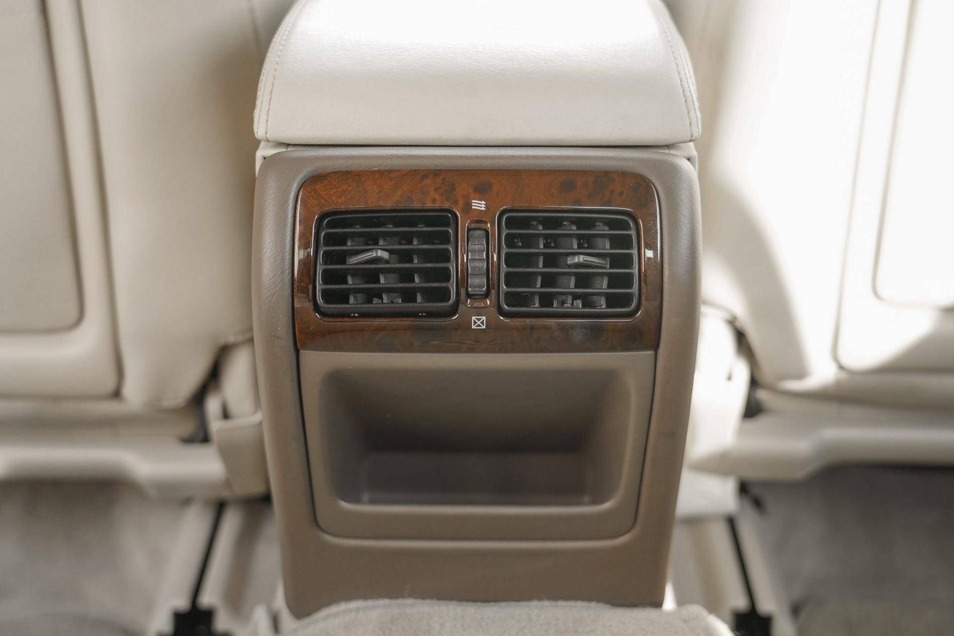 This 17k Mile Infiniti Q45 From 2000 Comes Complete With A Motorola Flip Phone