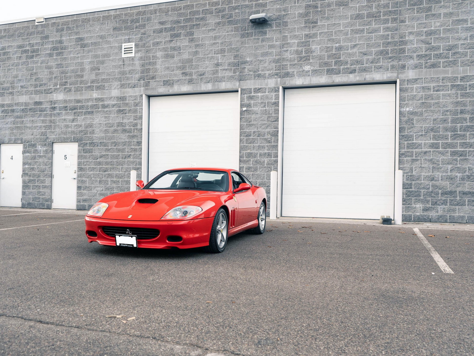 This Low-Mileage Ferrari 575M Maranello Could Be Your Holiday Treat