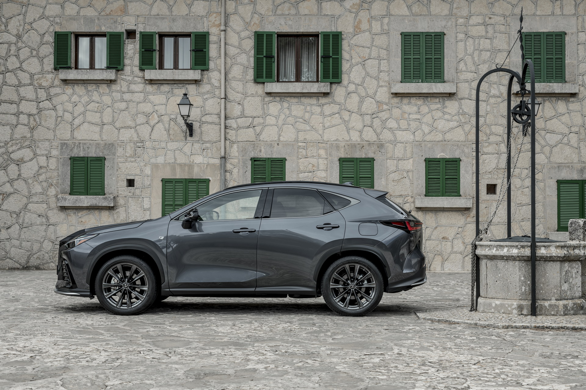 Europe’s 2022 Lexus NX Detailed In Massive Photo Gallery, UK Pricing Revealed