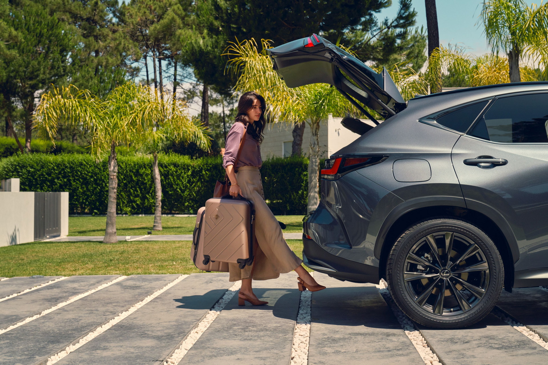 Europe’s 2022 Lexus NX Detailed In Massive Photo Gallery, UK Pricing Revealed