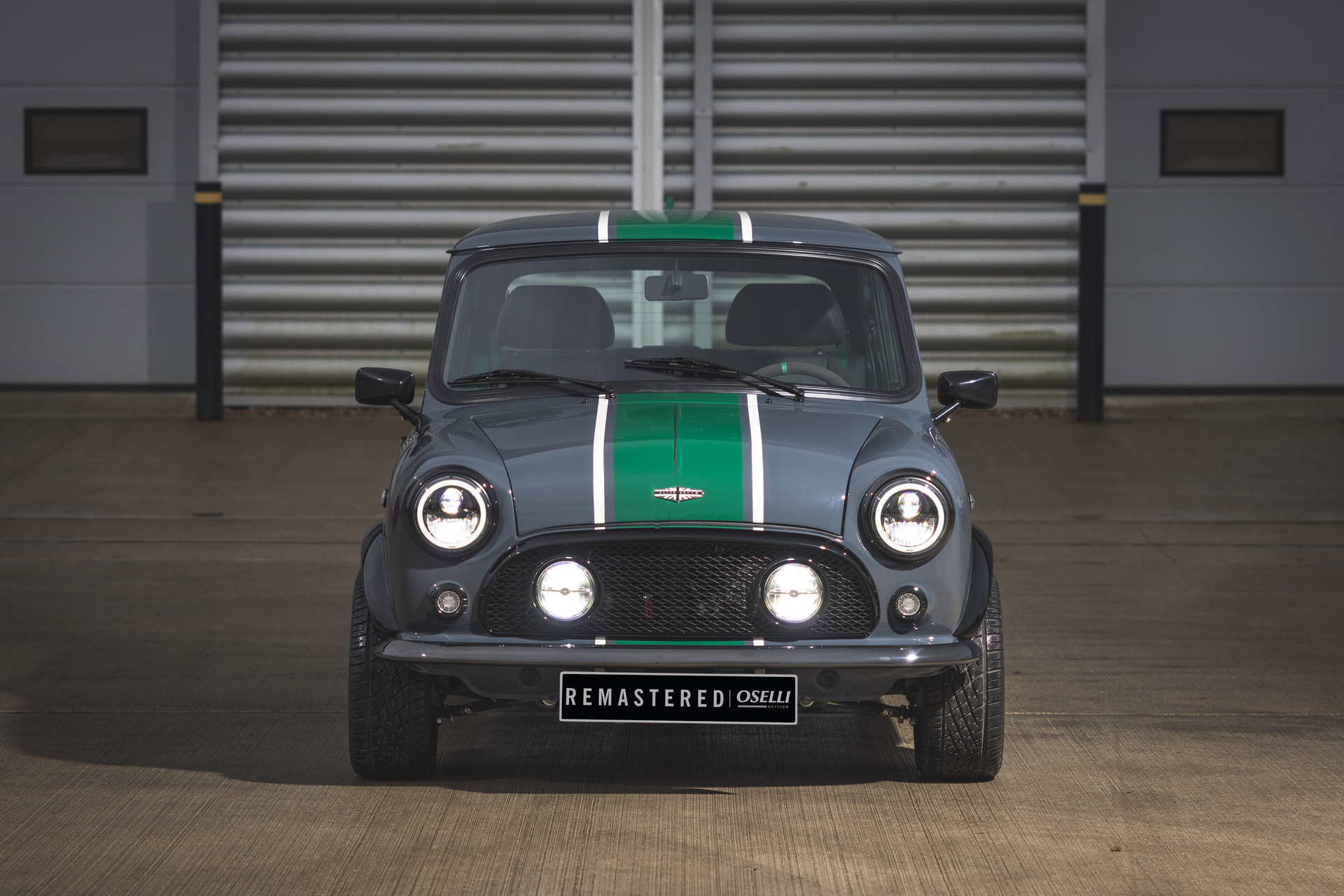 David Brown Automotive Delivers Its Very First Mini Remastered Oselli Edition