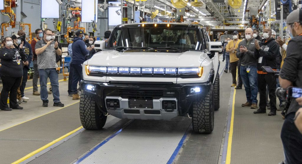  First Hummer EVs Roll Off The Assembly Line, First Deliveries Can Now Begin