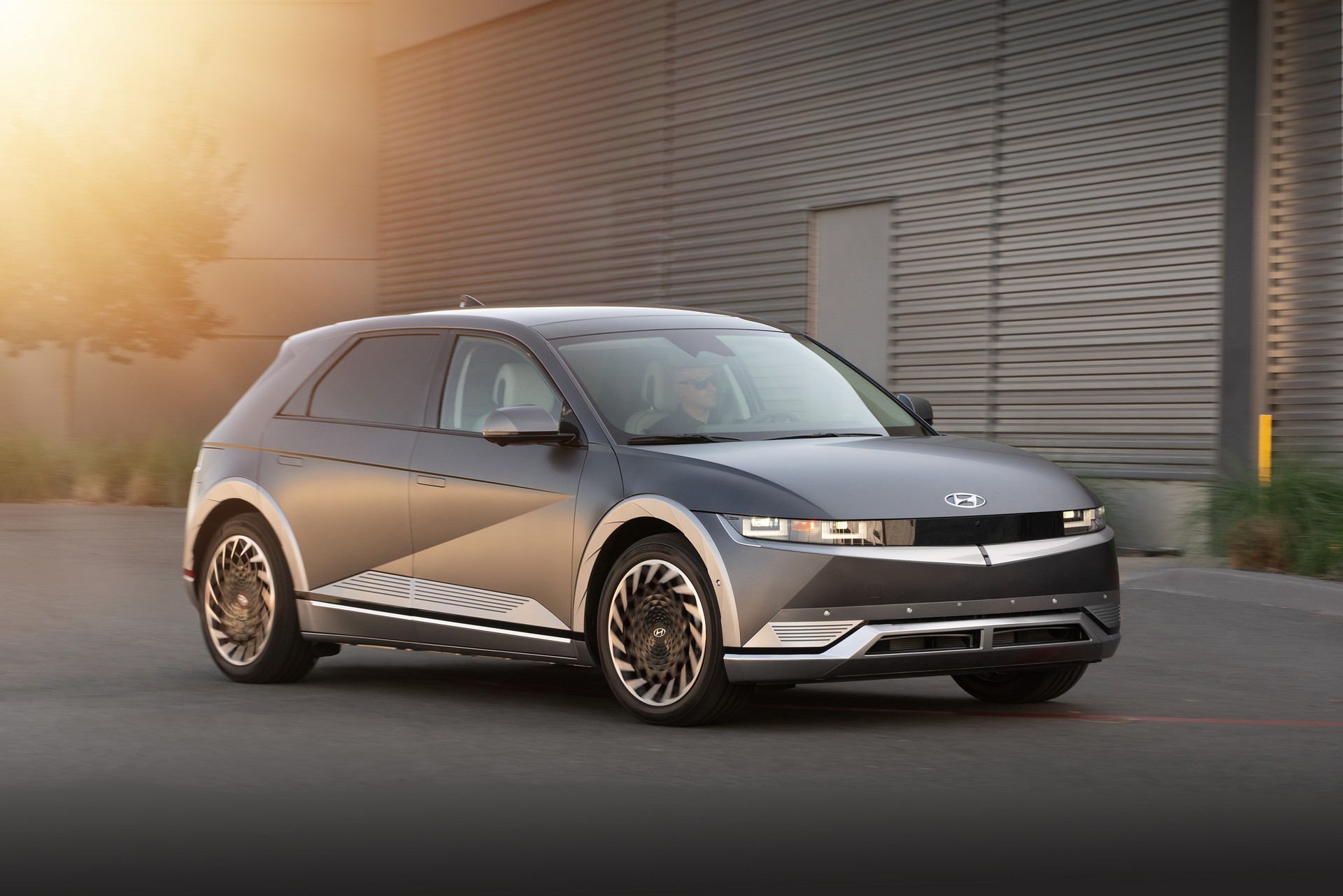 2022 Hyundai Ioniq 5 Offers EPA-Estimated Range Of Up To 303 Miles