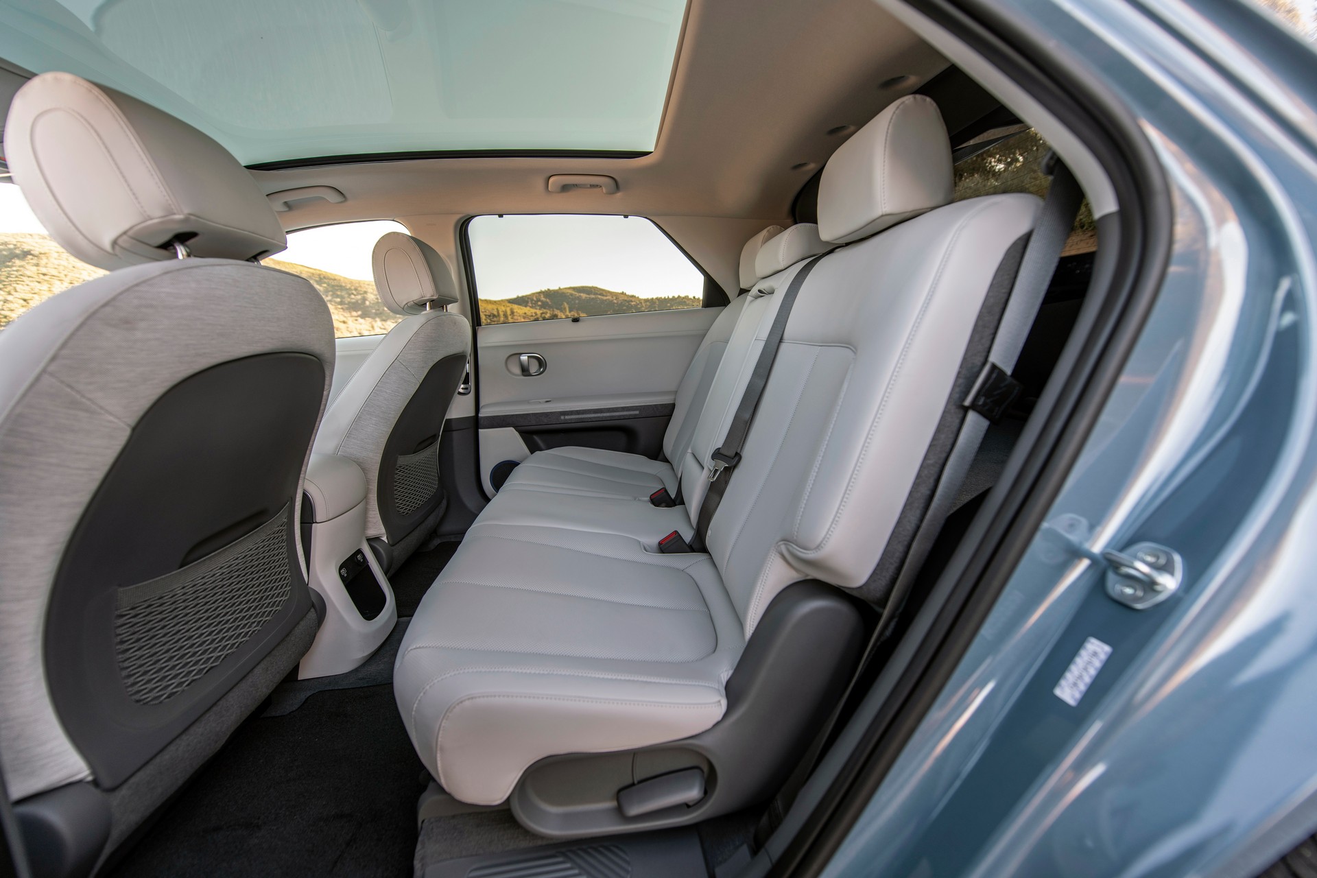 2022 Hyundai Ioniq 5 Offers EPA-Estimated Range Of Up To 303 Miles