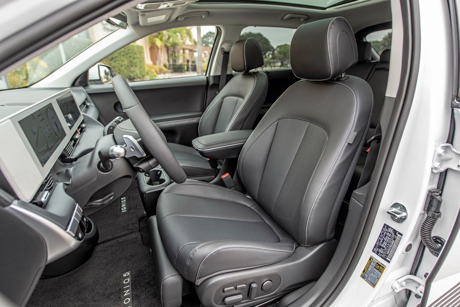 2022 Hyundai Ioniq 5 Offers EPA-Estimated Range Of Up To 303 Miles