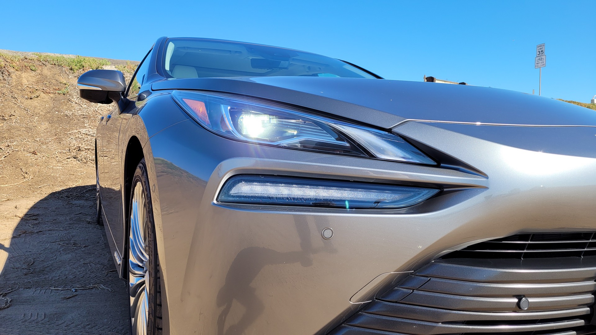 Quick Spin: The Toyota Mirai Is A Comfortable And Stylish Fuel Cell Flagship