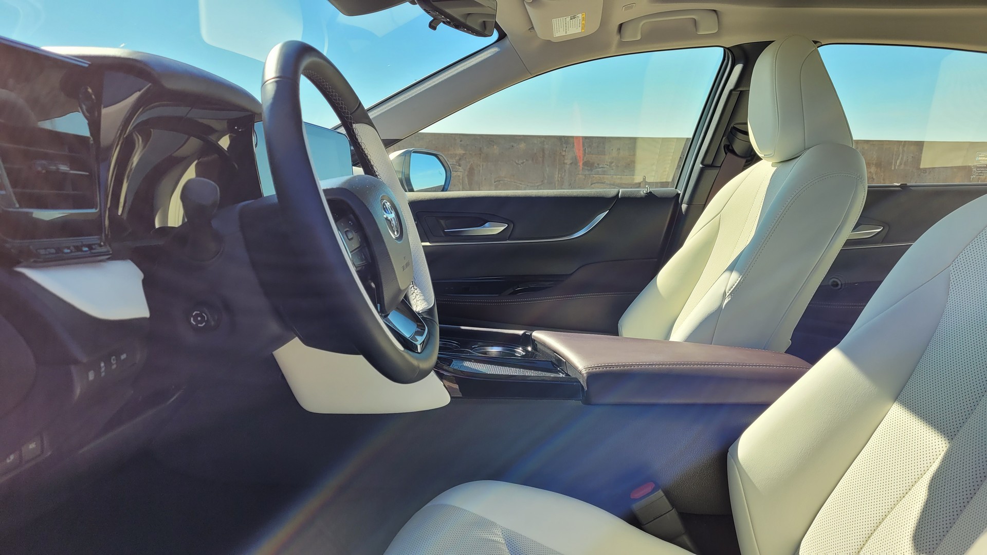 Quick Spin: The Toyota Mirai Is A Comfortable And Stylish Fuel Cell Flagship