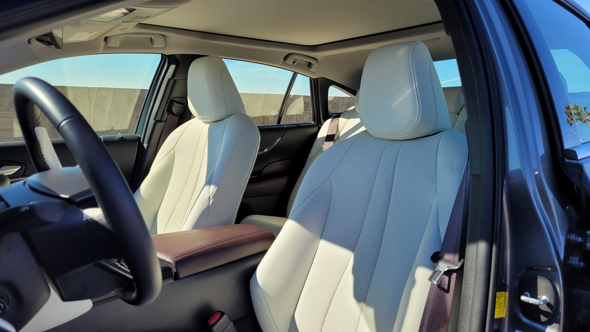 Quick Spin: The Toyota Mirai Is A Comfortable And Stylish Fuel Cell Flagship