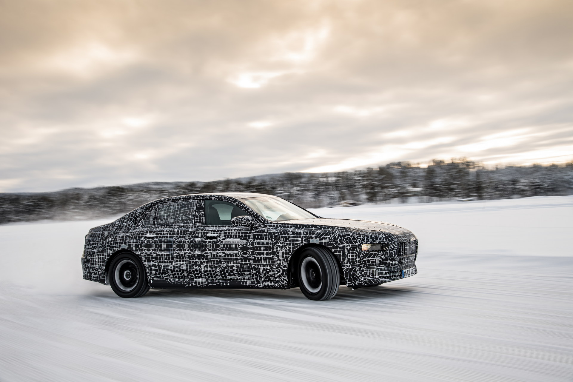 2023 BMW i7 Teased, Dubbed The World’s First All-Electric Luxury Sedan