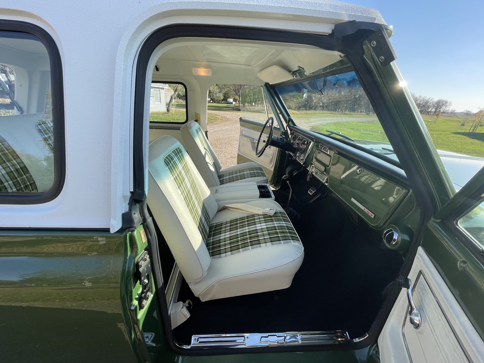 Lovingly Restored 1972 Chevy Blazer Is The Perfect Answer To Mundane Modern SUVs