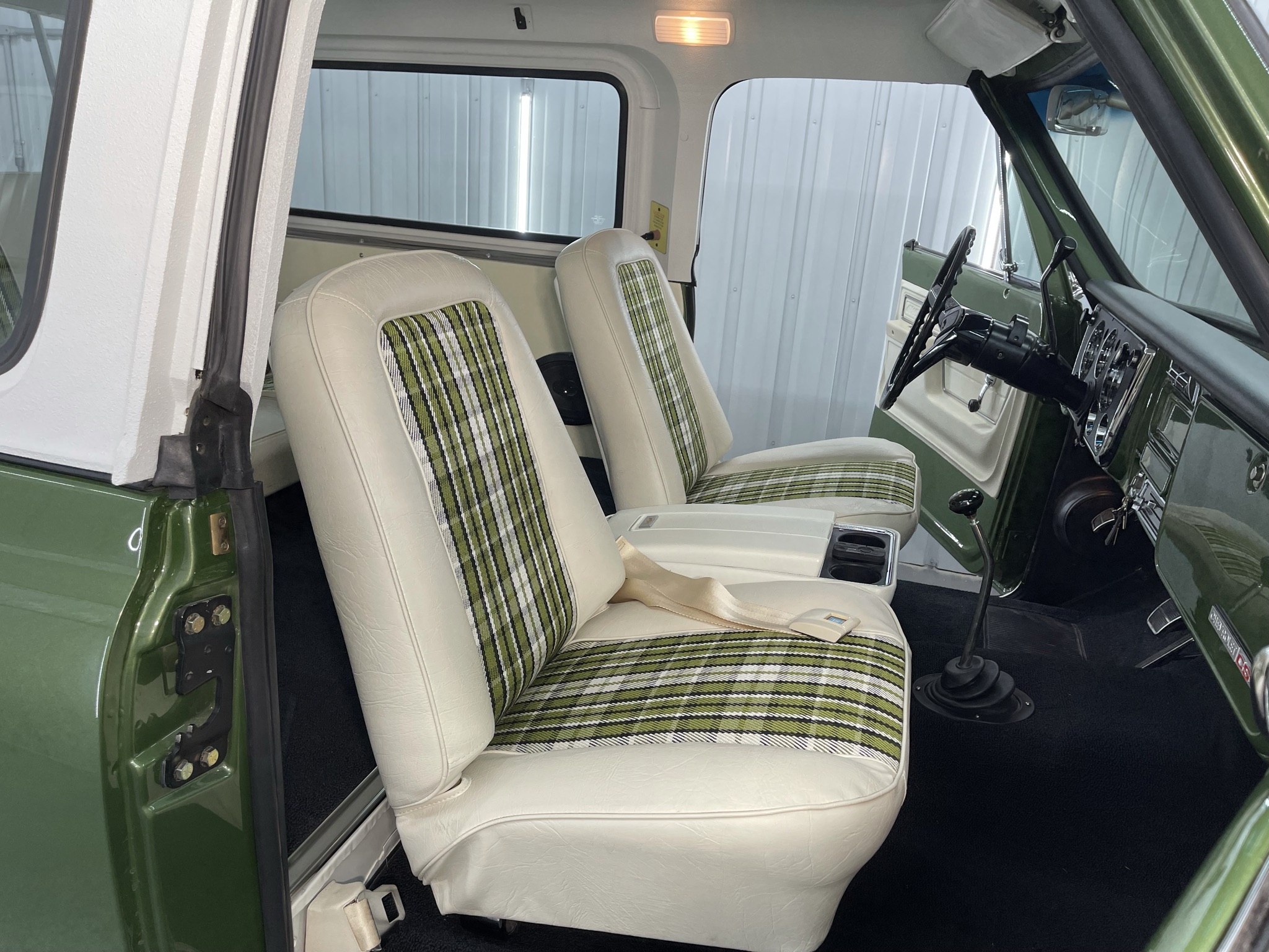 Lovingly Restored 1972 Chevy Blazer Is The Perfect Answer To Mundane Modern SUVs