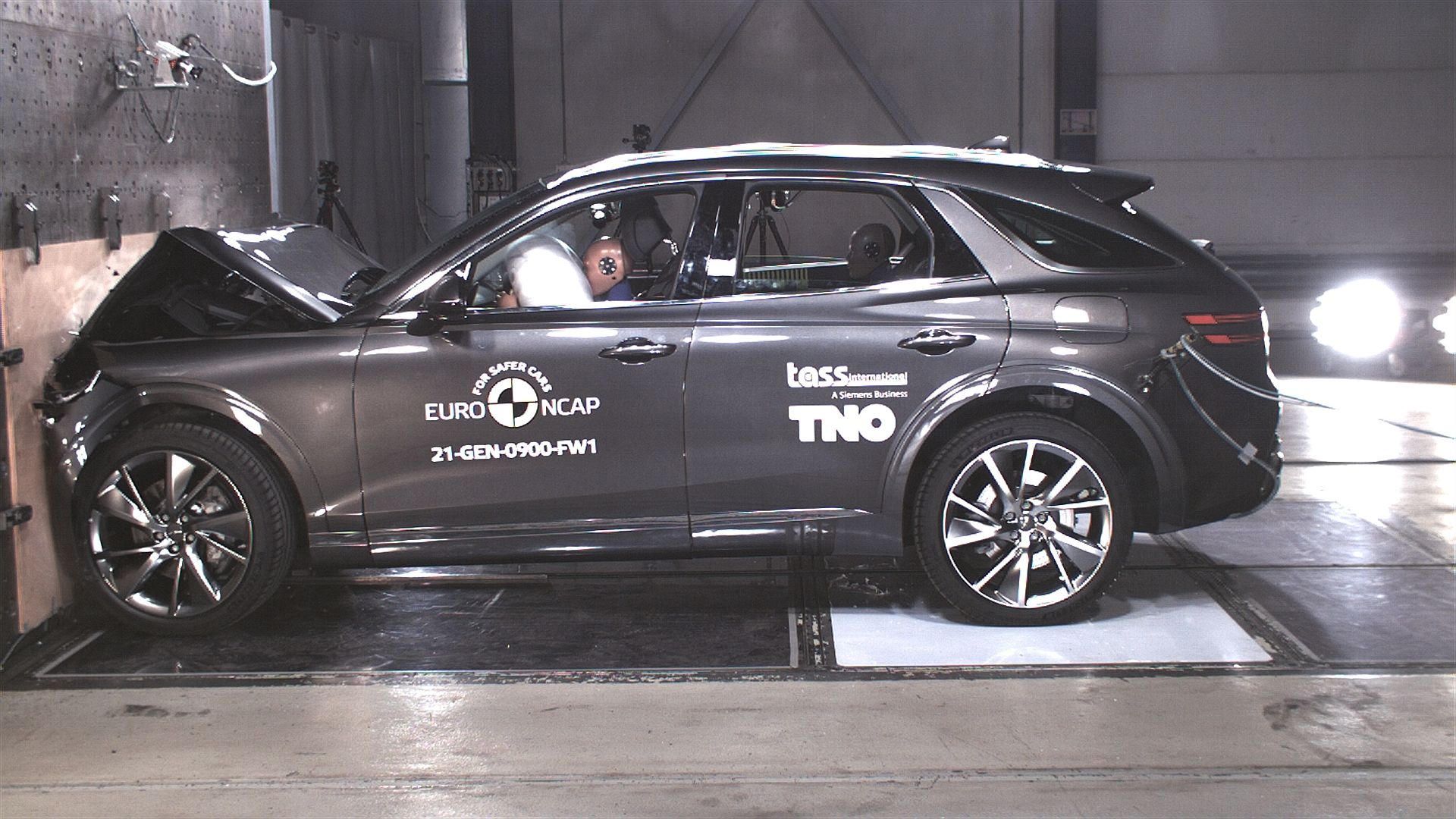 Euro NCAP Says “Renault Laguna’s Legacy Ruined” After Zoe Gets Zero Stars
