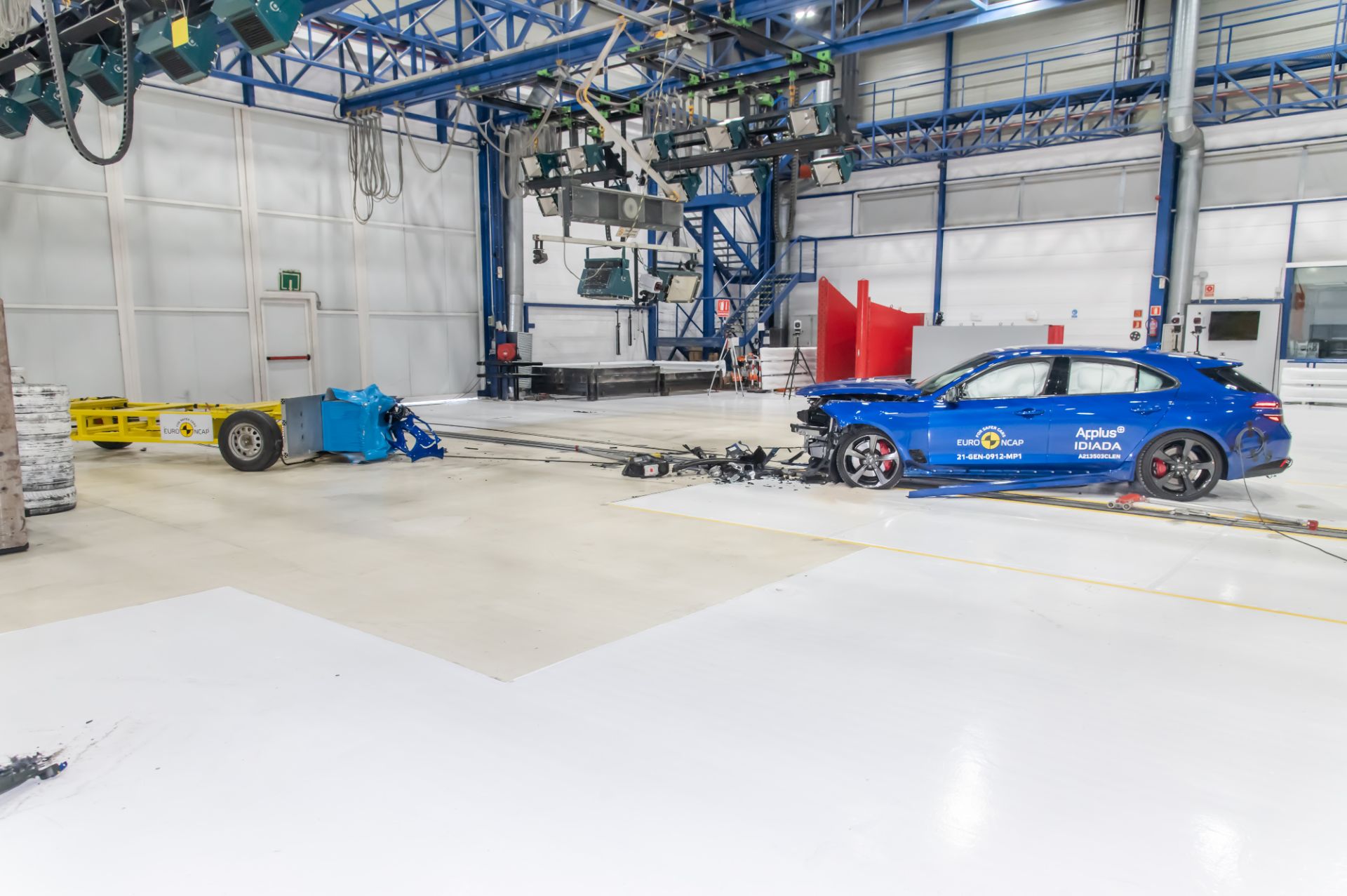 Euro NCAP Says “Renault Laguna’s Legacy Ruined” After Zoe Gets Zero Stars