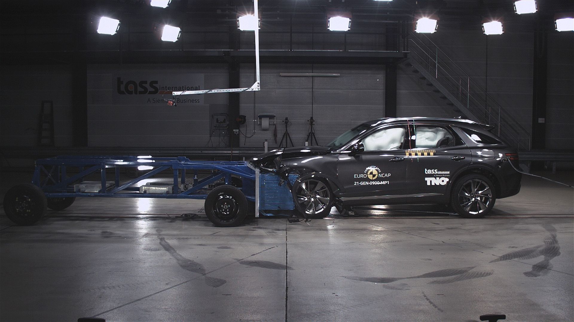 Euro NCAP Says “Renault Laguna’s Legacy Ruined” After Zoe Gets Zero Stars