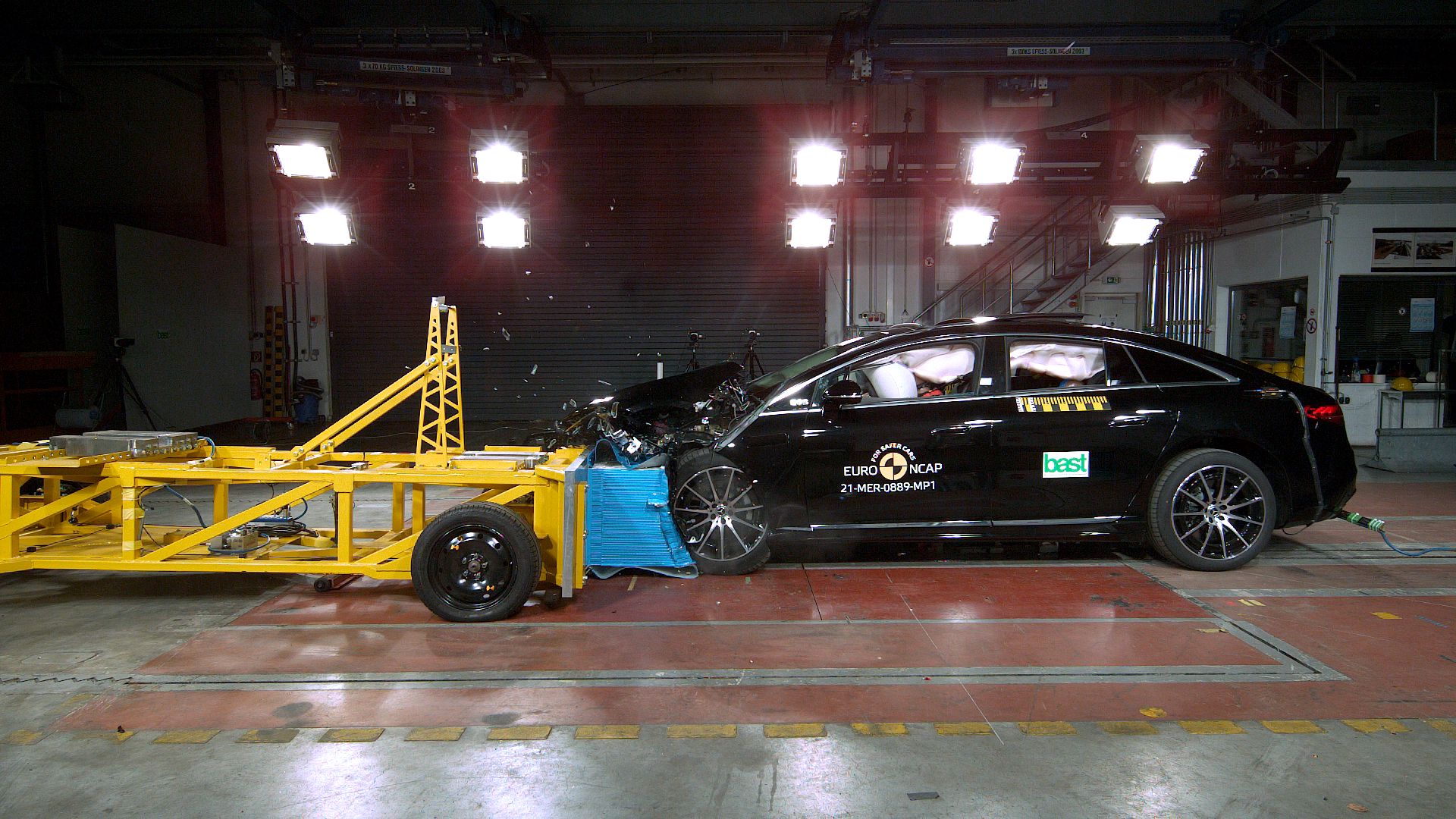 Euro NCAP Says “Renault Laguna’s Legacy Ruined” After Zoe Gets Zero Stars