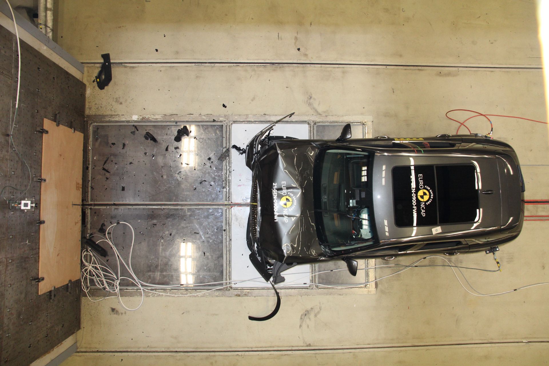 Euro NCAP Says “Renault Laguna’s Legacy Ruined” After Zoe Gets Zero Stars