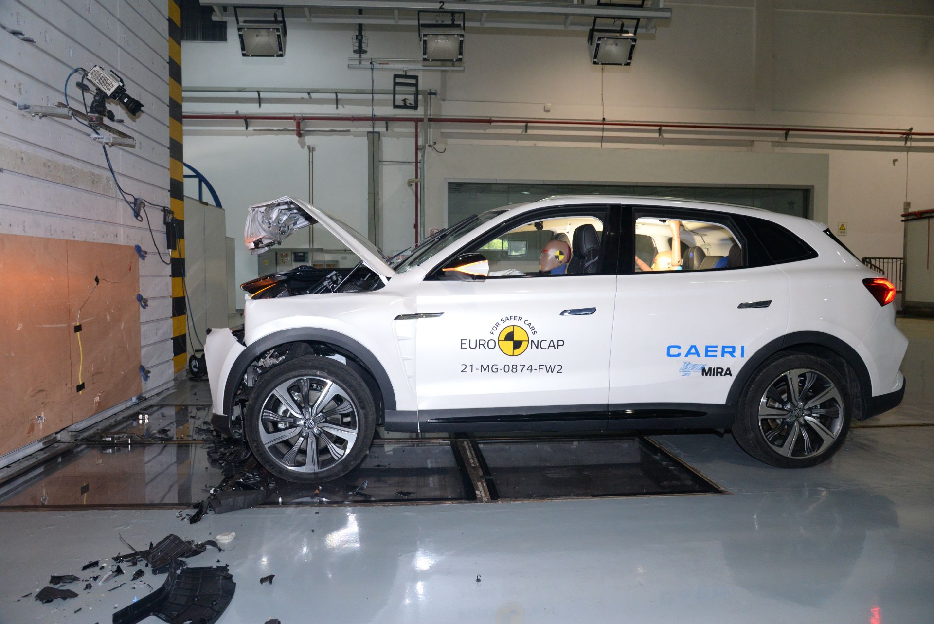 Euro NCAP Says “Renault Laguna’s Legacy Ruined” After Zoe Gets Zero Stars