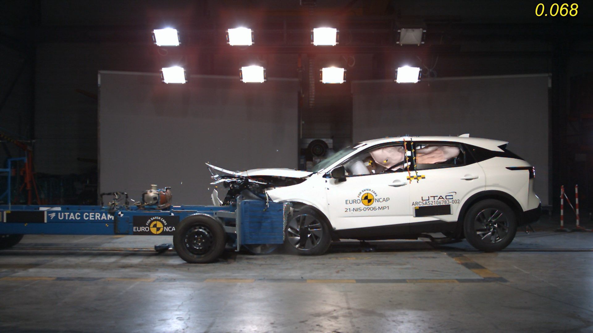 Euro NCAP Says “Renault Laguna’s Legacy Ruined” After Zoe Gets Zero Stars