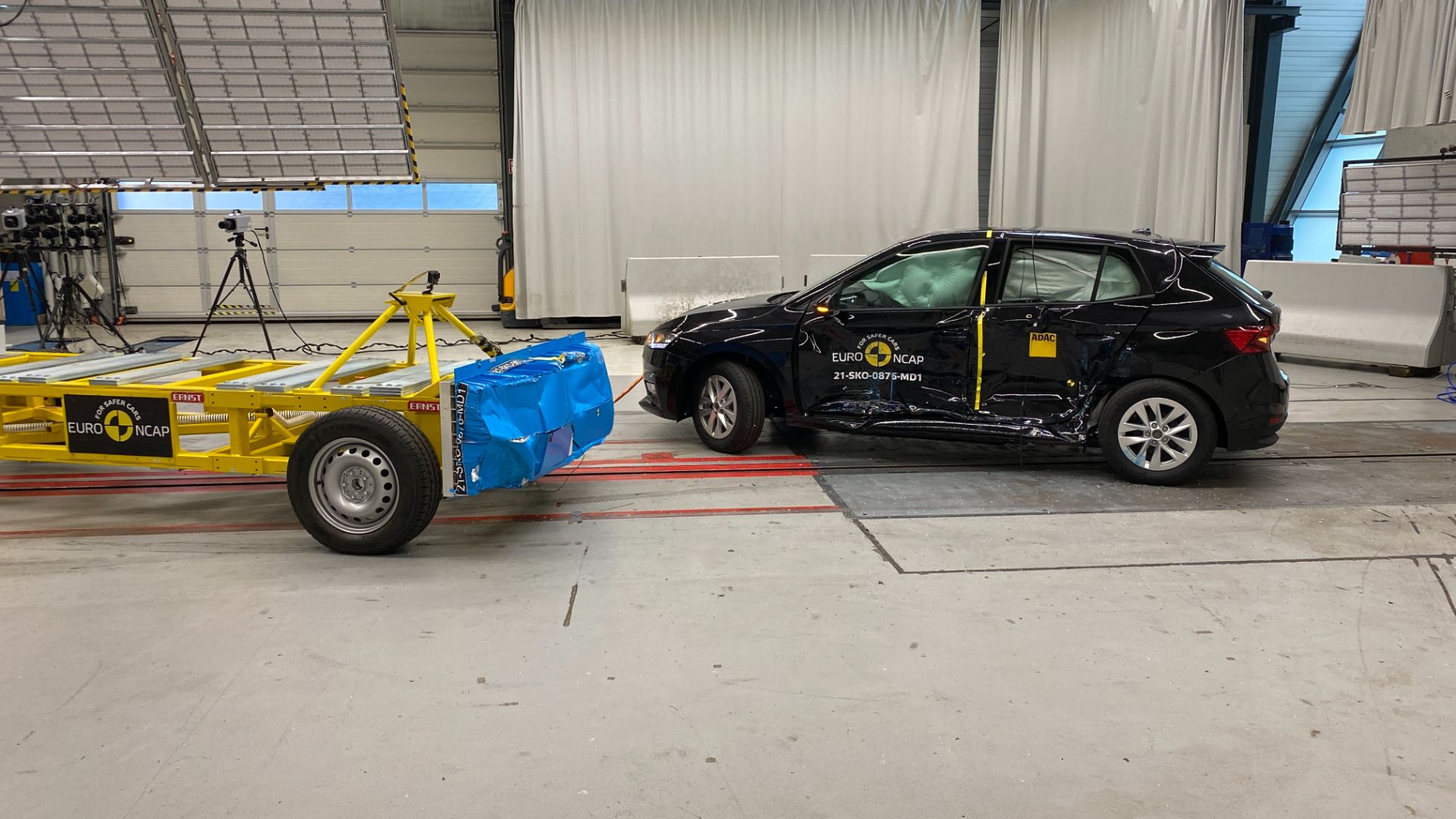Euro NCAP Says “Renault Laguna’s Legacy Ruined” After Zoe Gets Zero Stars