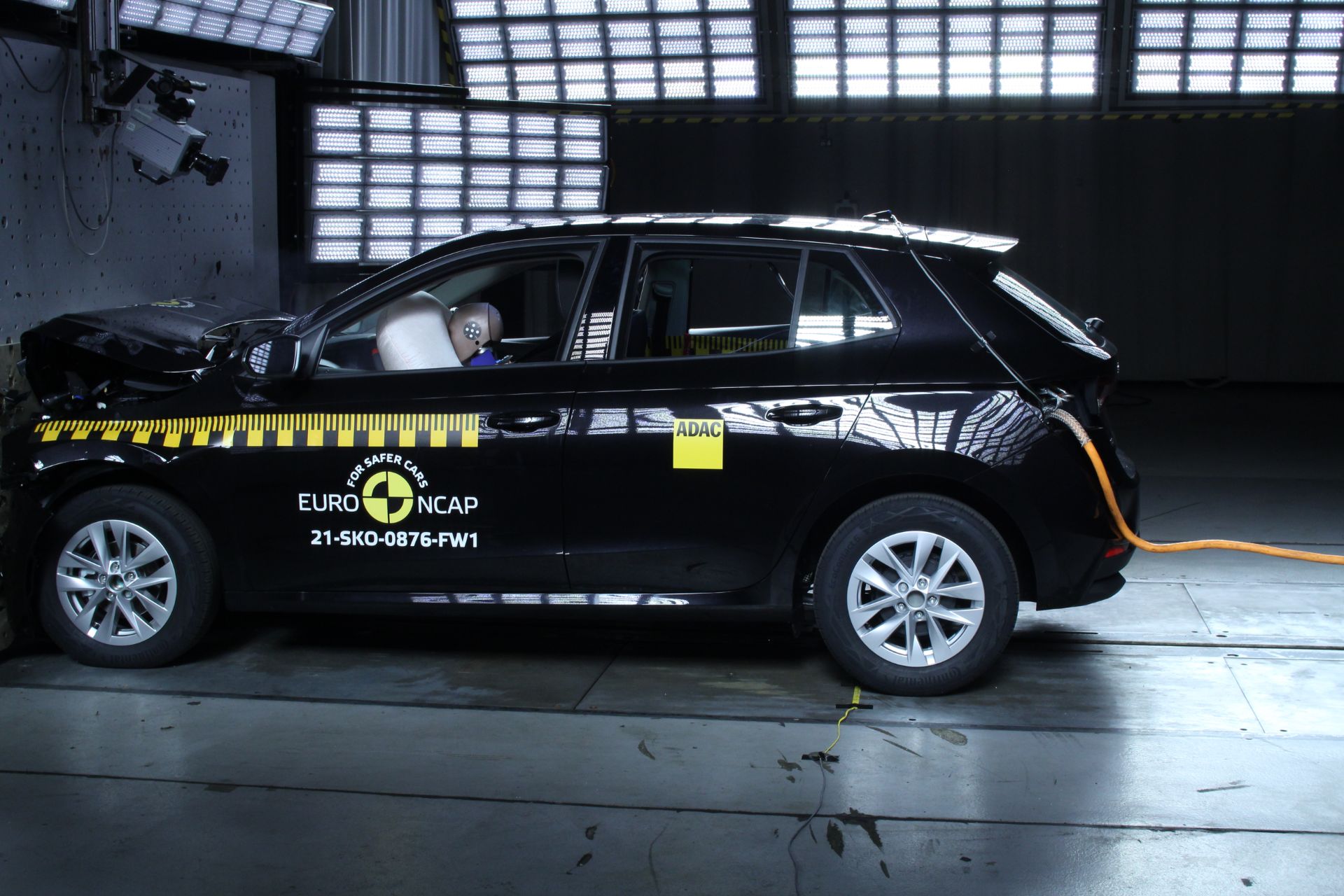 Euro NCAP Says “Renault Laguna’s Legacy Ruined” After Zoe Gets Zero Stars