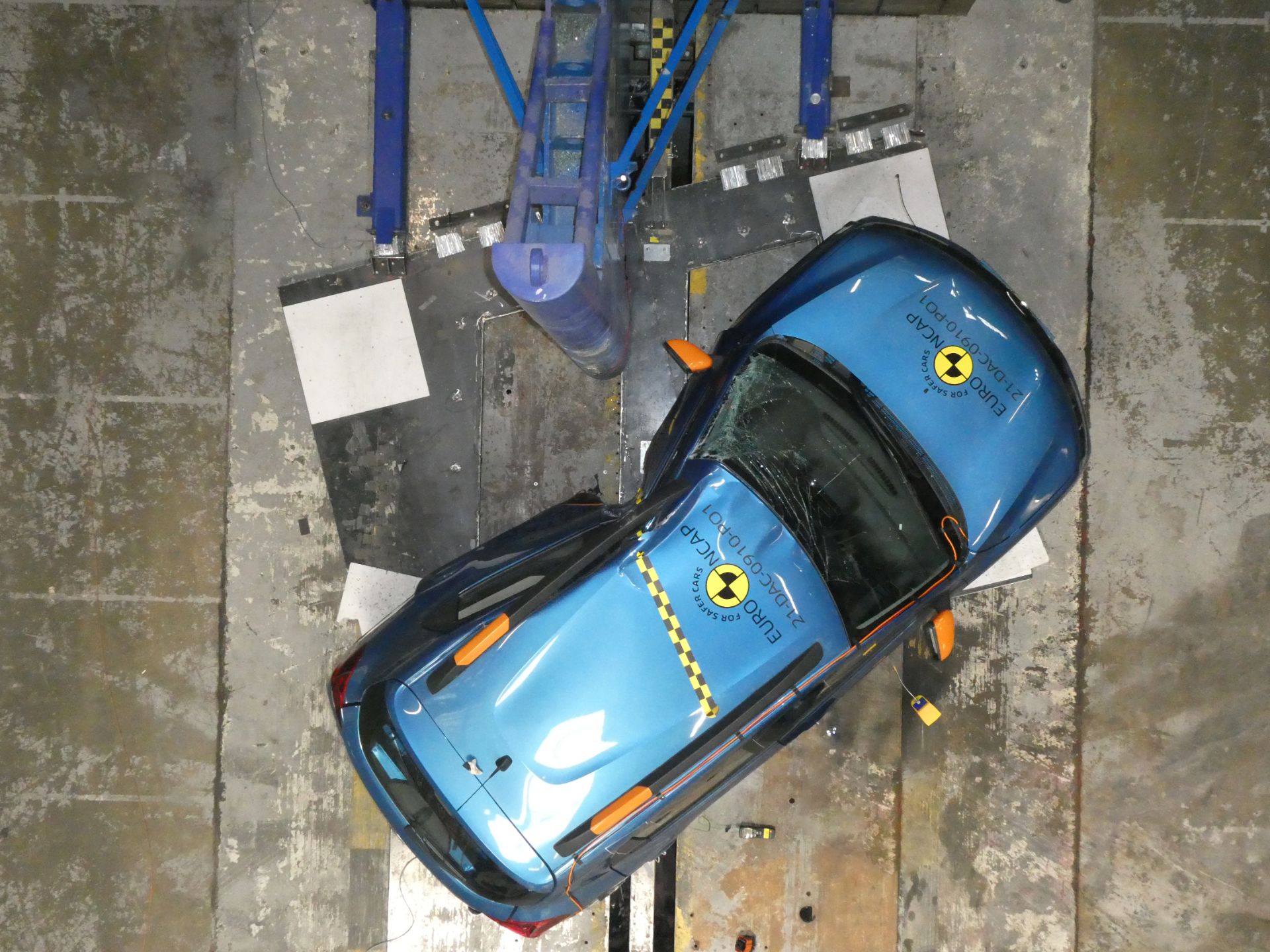 Euro NCAP Says “Renault Laguna’s Legacy Ruined” After Zoe Gets Zero Stars