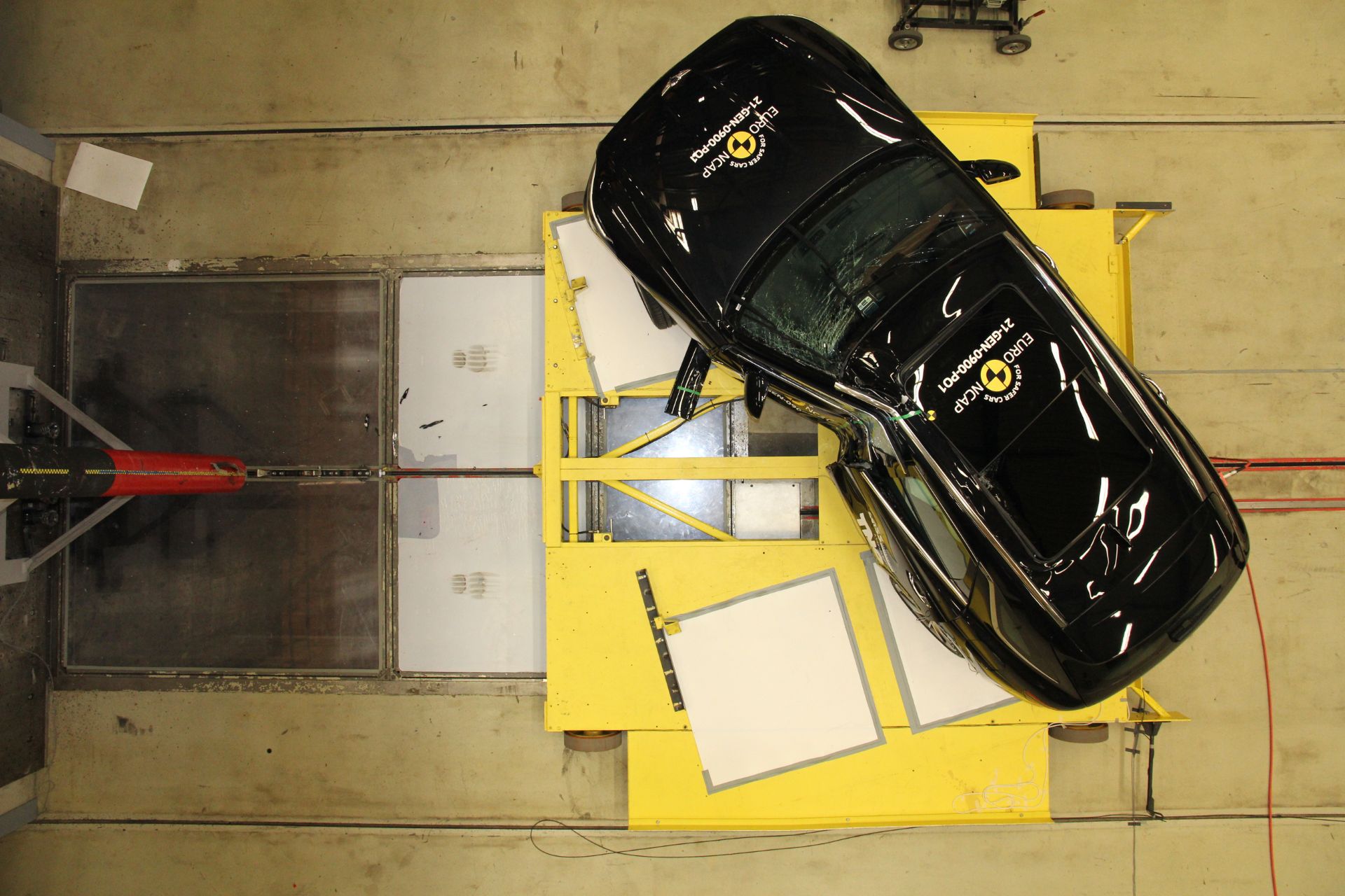 Euro NCAP Says “Renault Laguna’s Legacy Ruined” After Zoe Gets Zero Stars