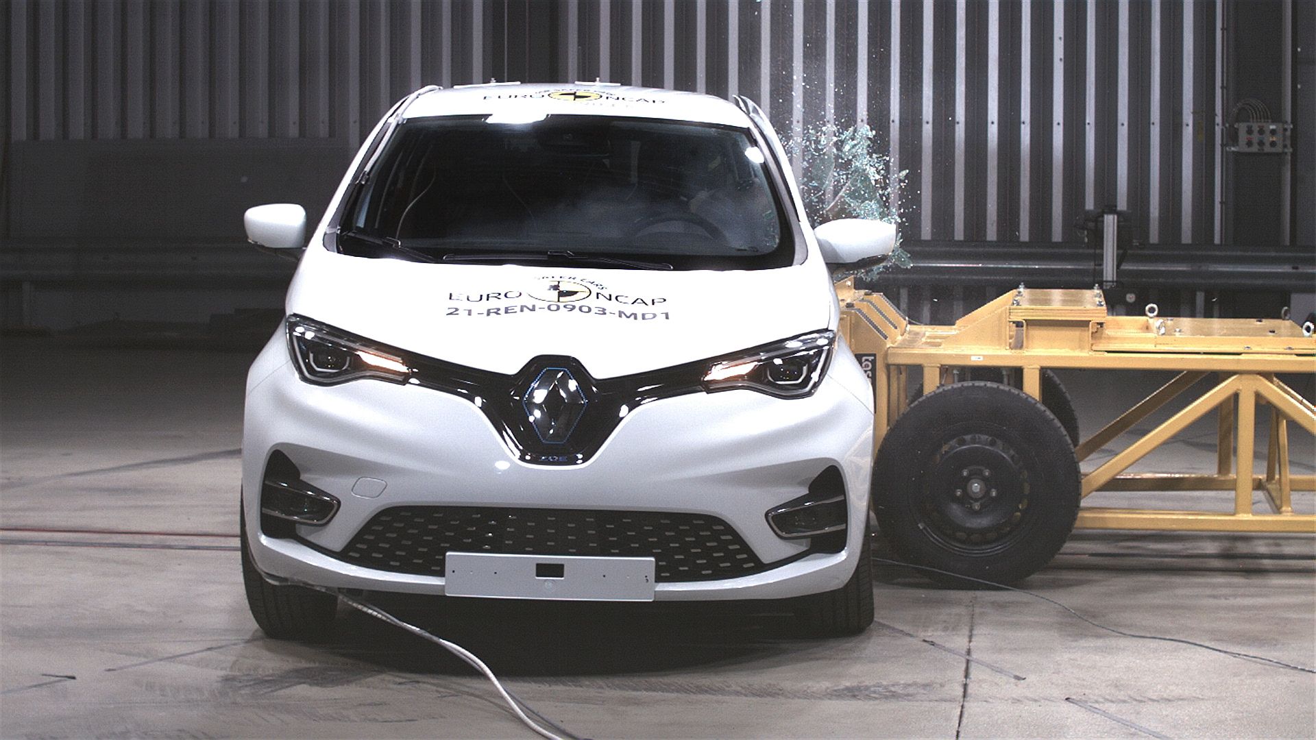 Euro NCAP Says “Renault Laguna’s Legacy Ruined” After Zoe Gets Zero Stars