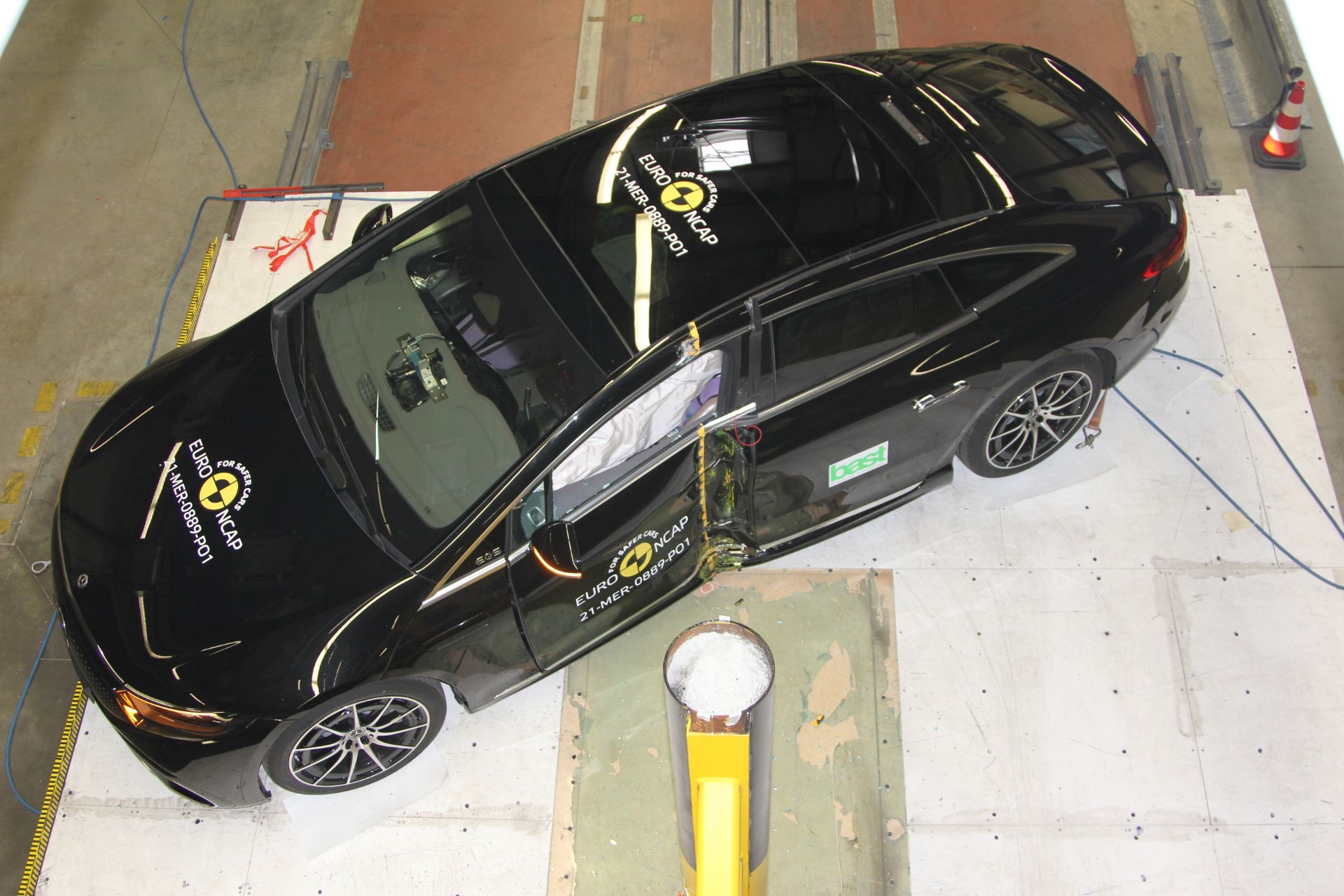 Euro NCAP Says “Renault Laguna’s Legacy Ruined” After Zoe Gets Zero Stars