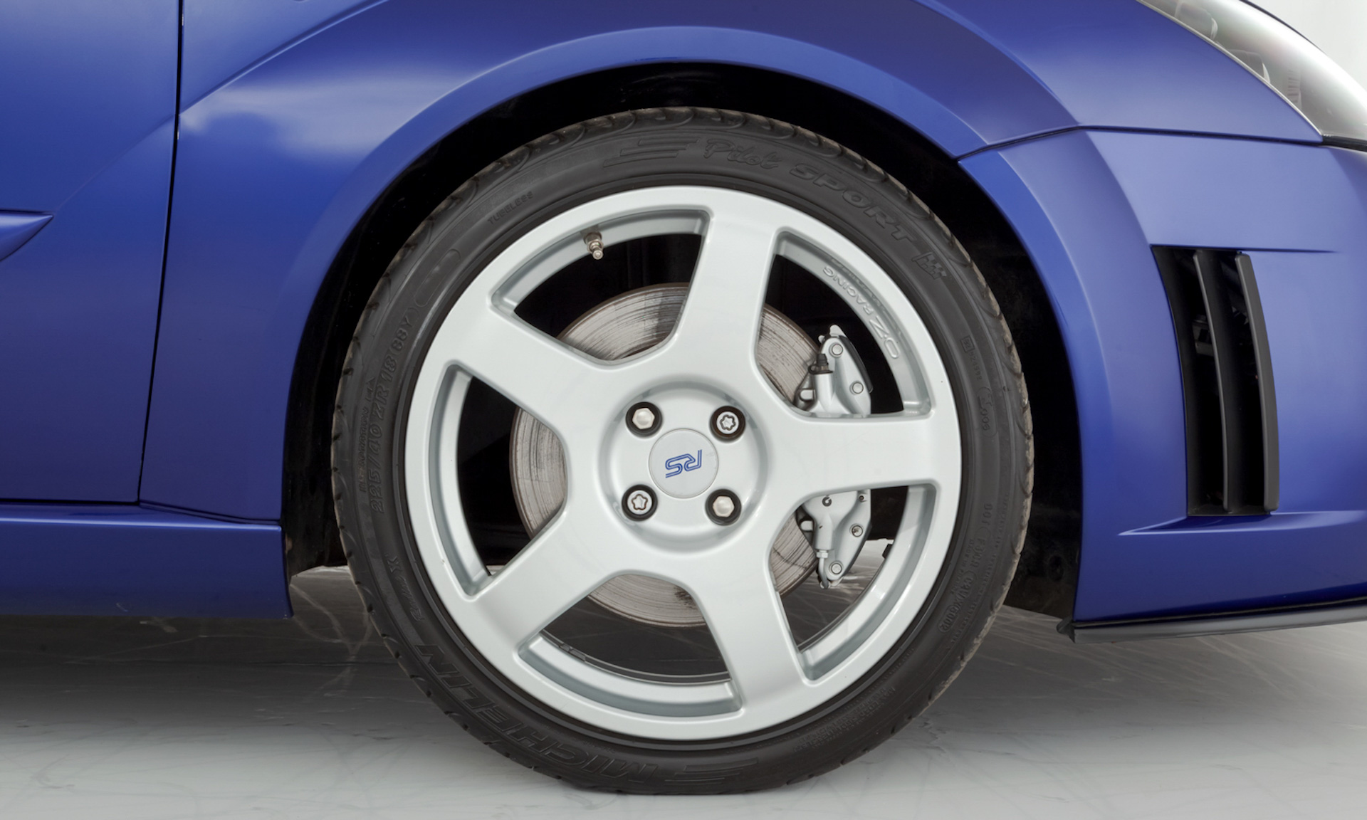 The Ford Focus RS On The Left Costs $25k/£19k More. Is It Worth It?